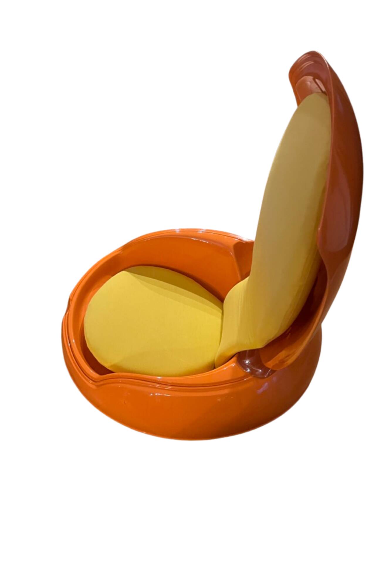 Garden egg chair designed by Peter Ghyczy in 1968