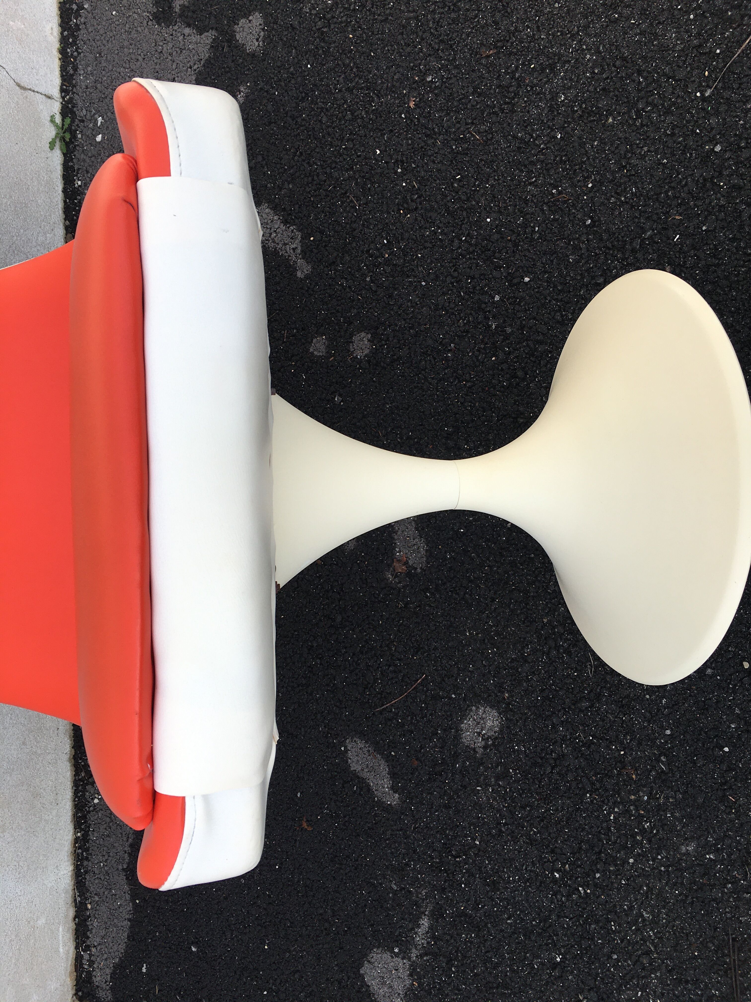 Orange tulip foot armchair