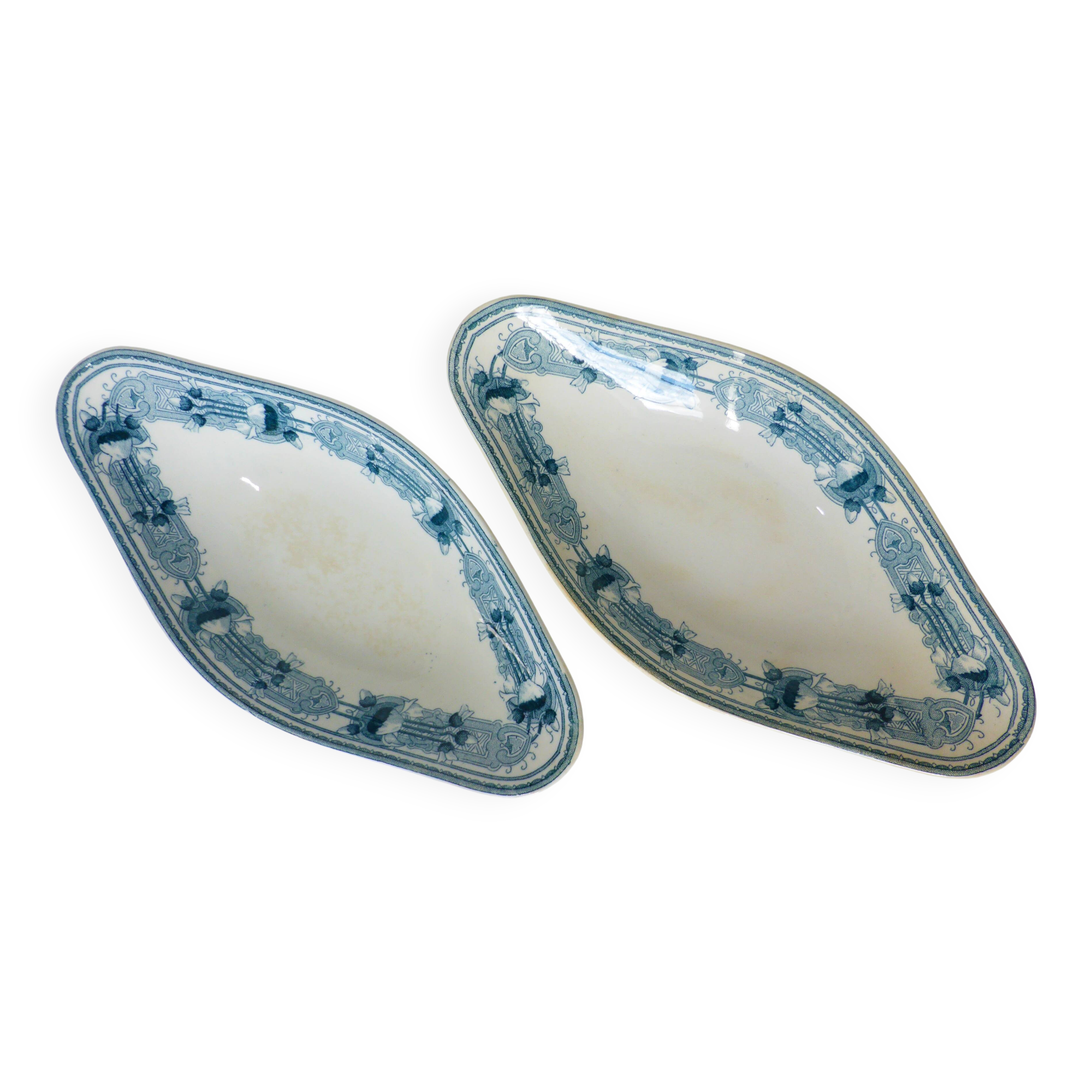 2 CM&C Massena model 220652 trays