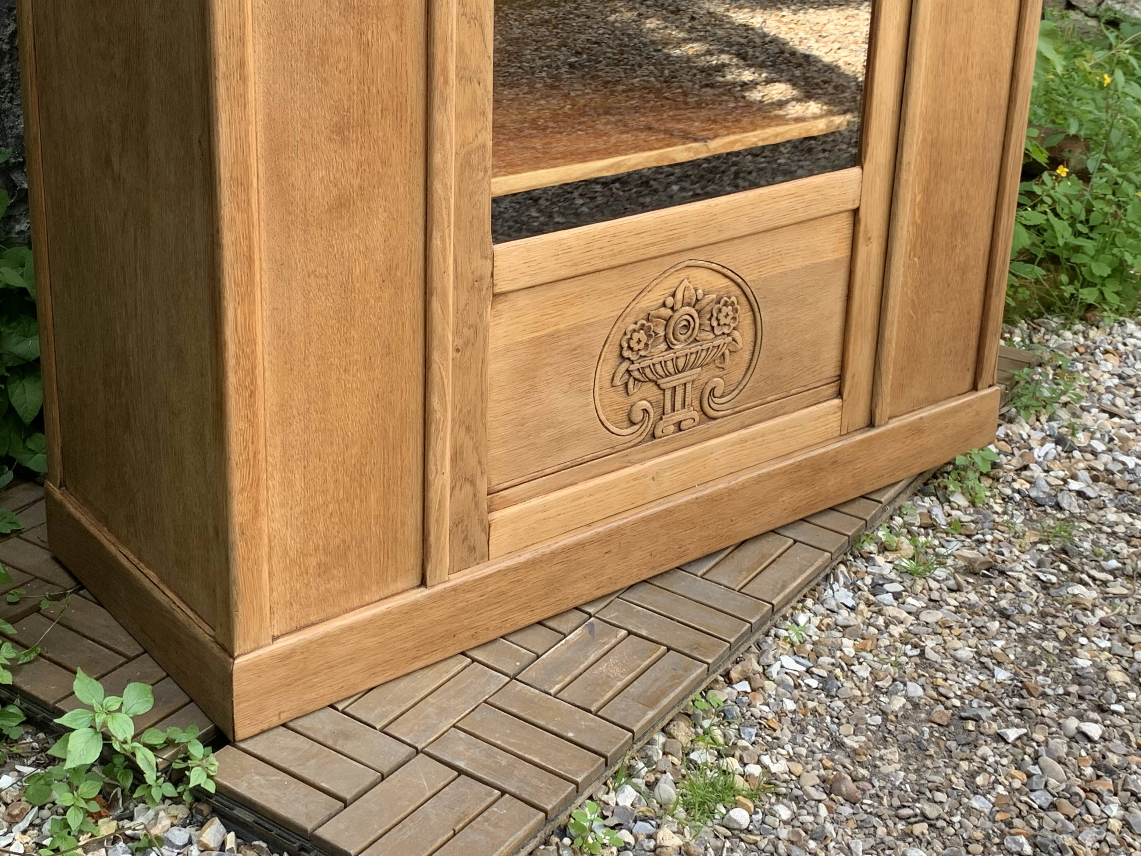 Armoire parisienne vitrée art déco bois brut 1930