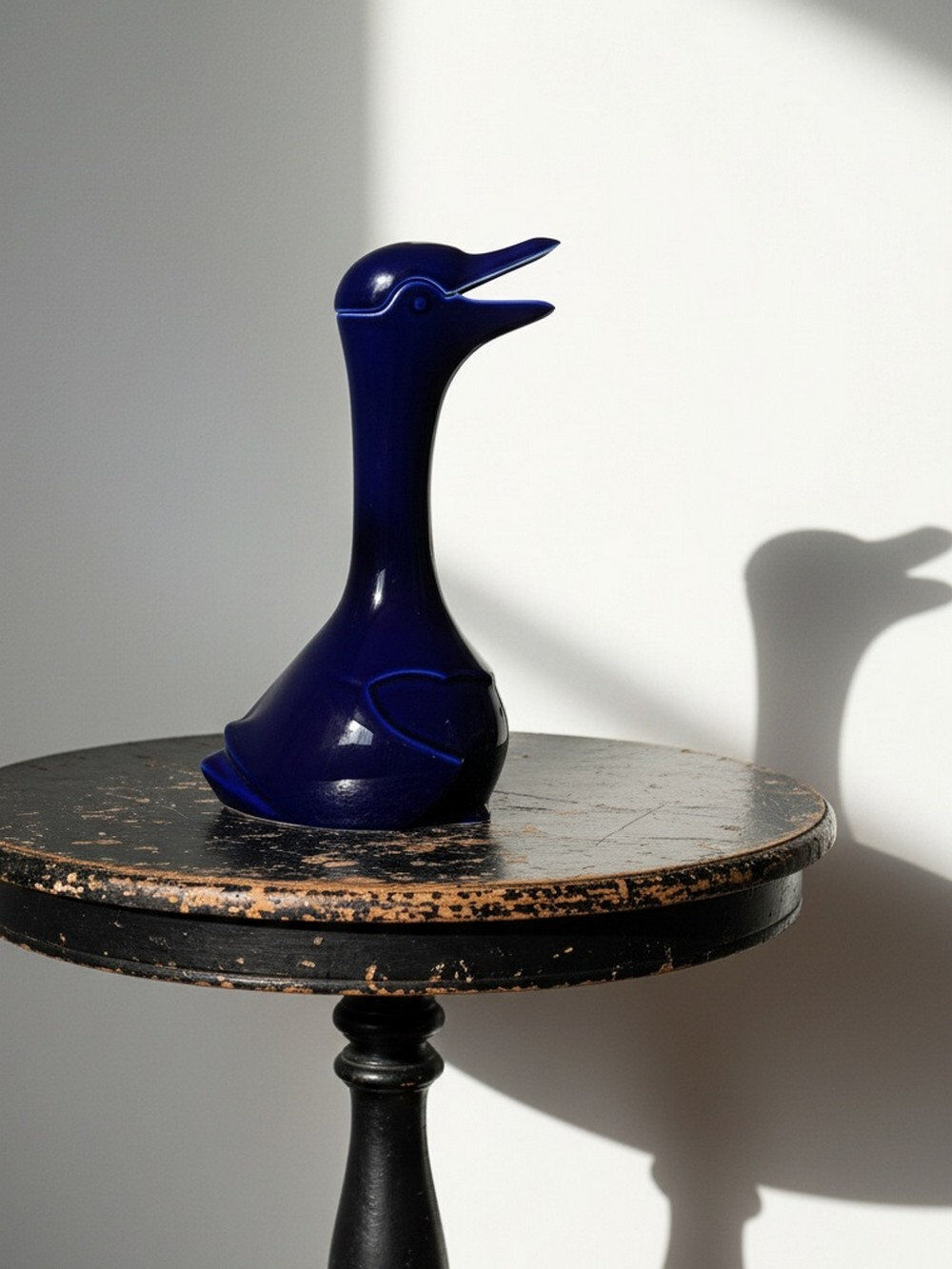 Fine white porcelain carafe from Limoges, model after Sandoz Haviland.