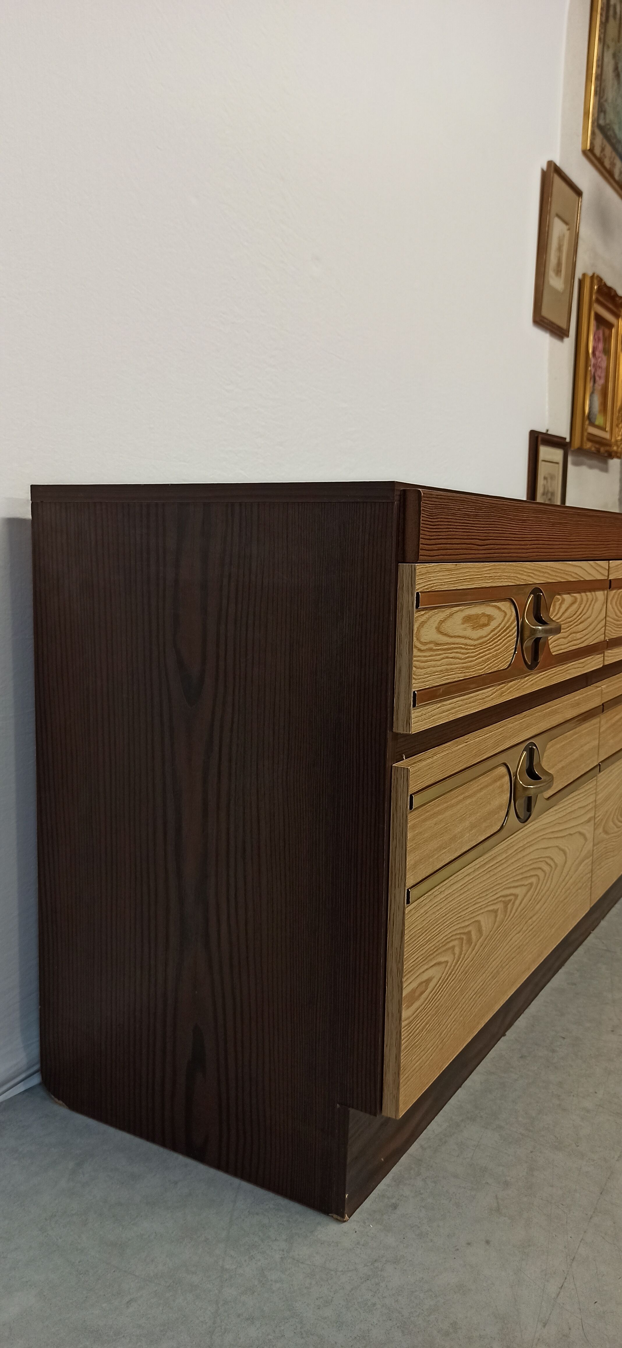 Low sideboard furniture in vintage Formica 70