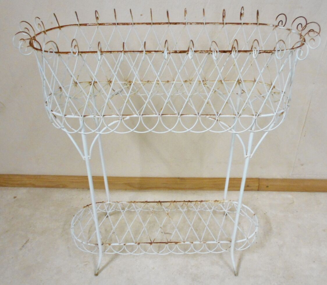 planter on iron stand