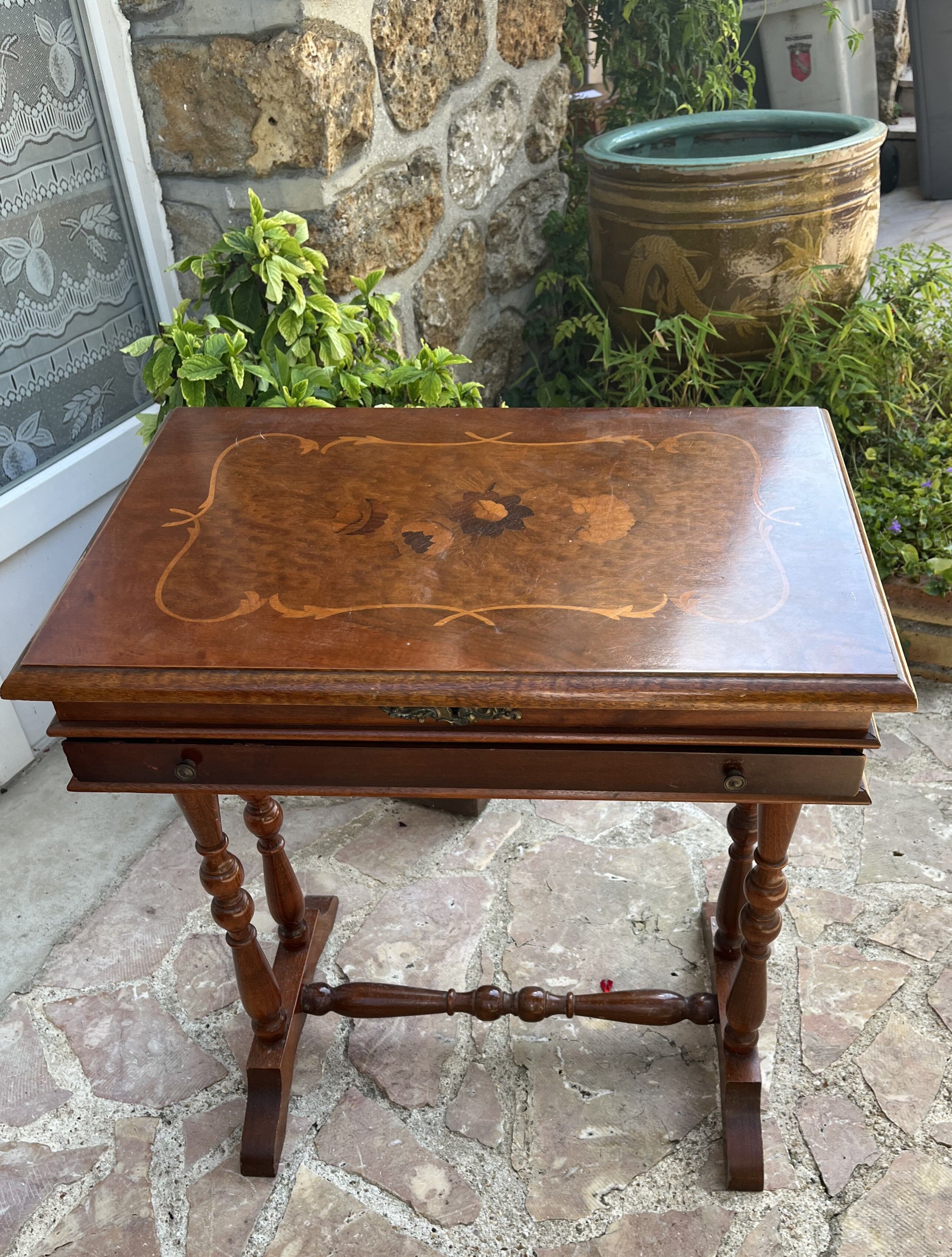 Antique dressing table in inlaid wood