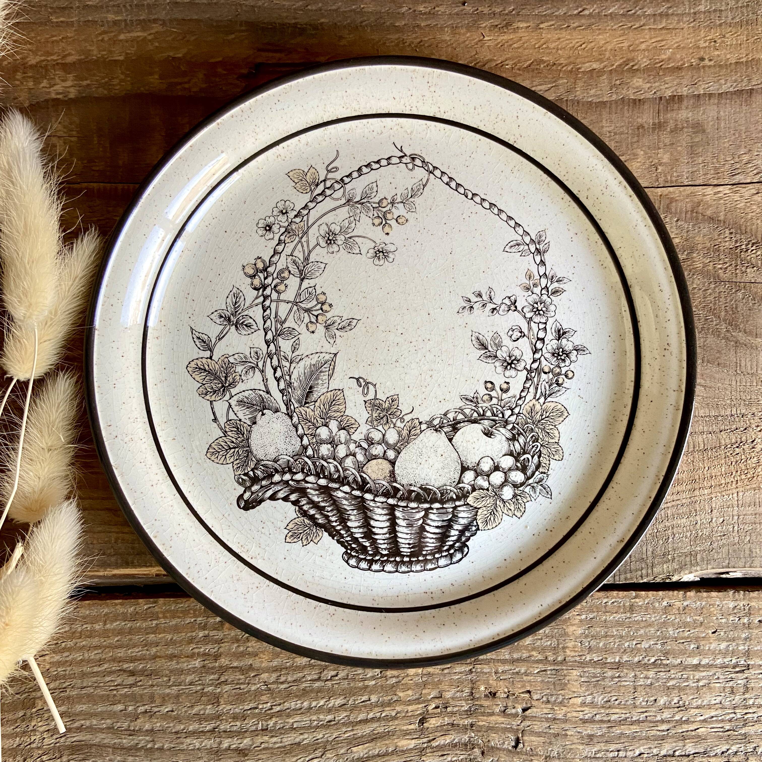 6 vintage arklow ireland dessert plates