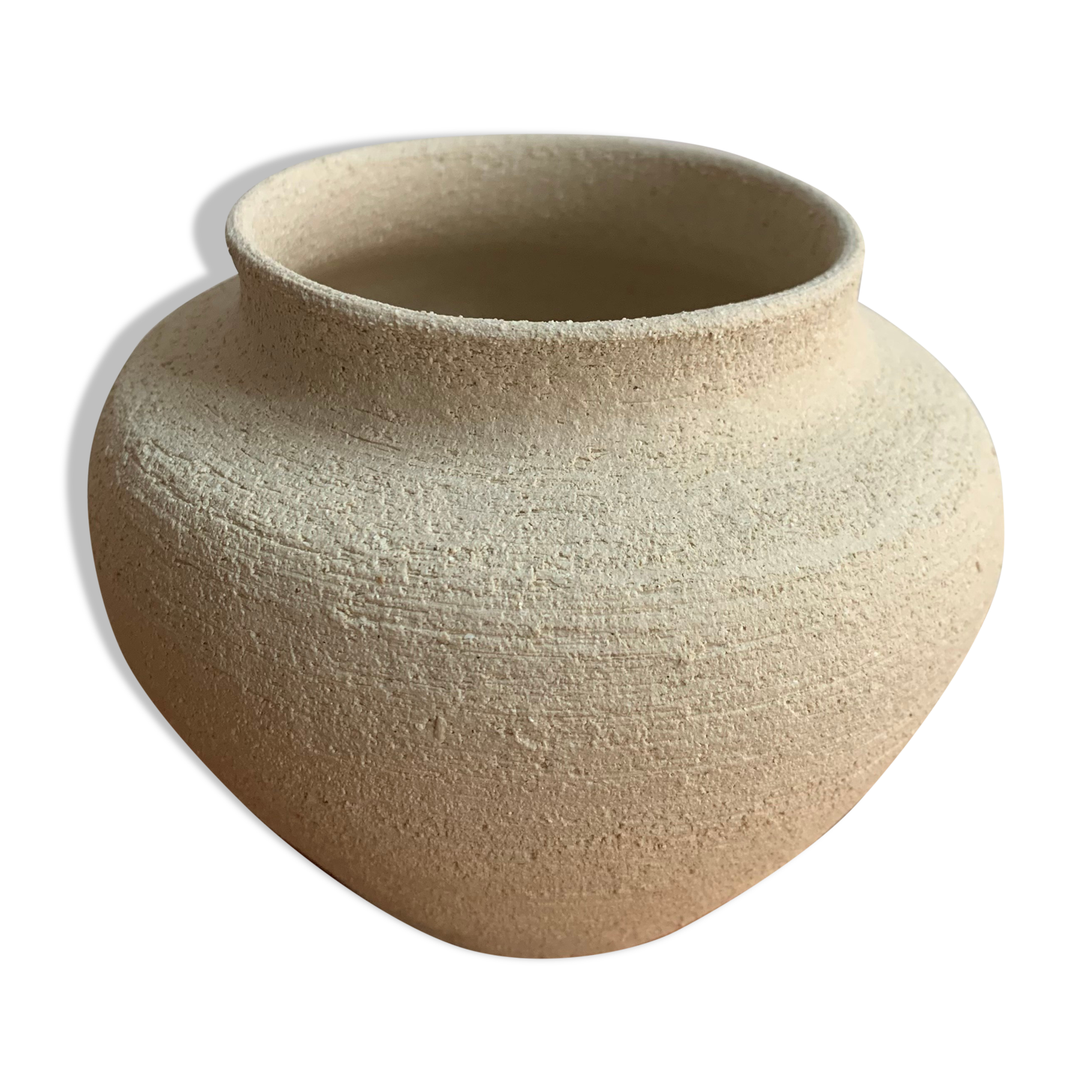 Small white sandstone vase