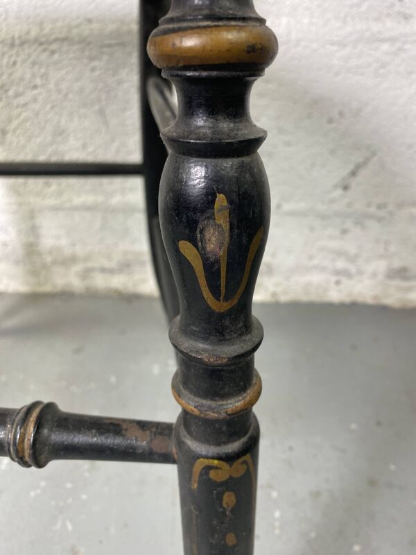 Chaise Napoleon III, Chiavari en bois noirci peint et cannage