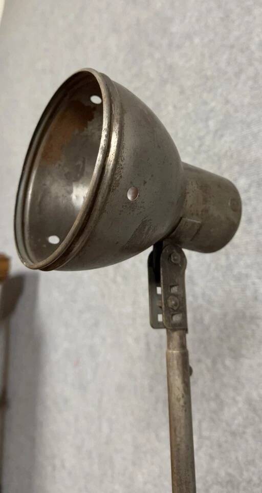 20th Century Industrial Design: Very Large Articulated Arm Lamp