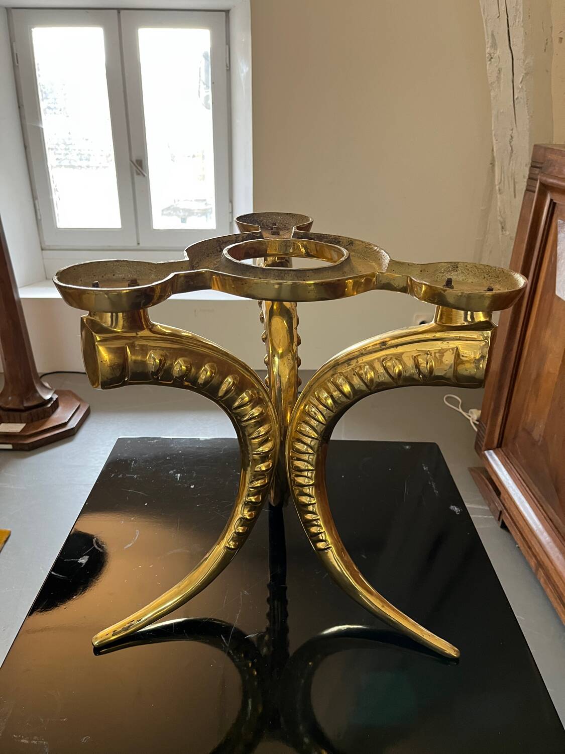70's side table in brass and glass