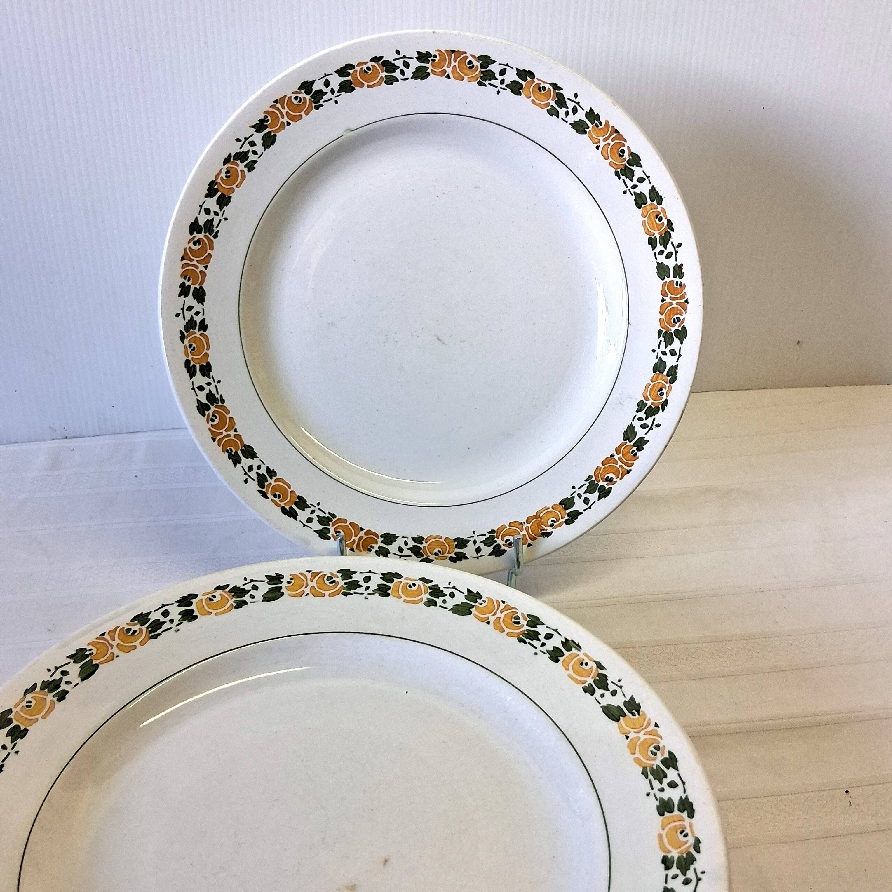 6 Villeroy & Boch dinner plates in good condition