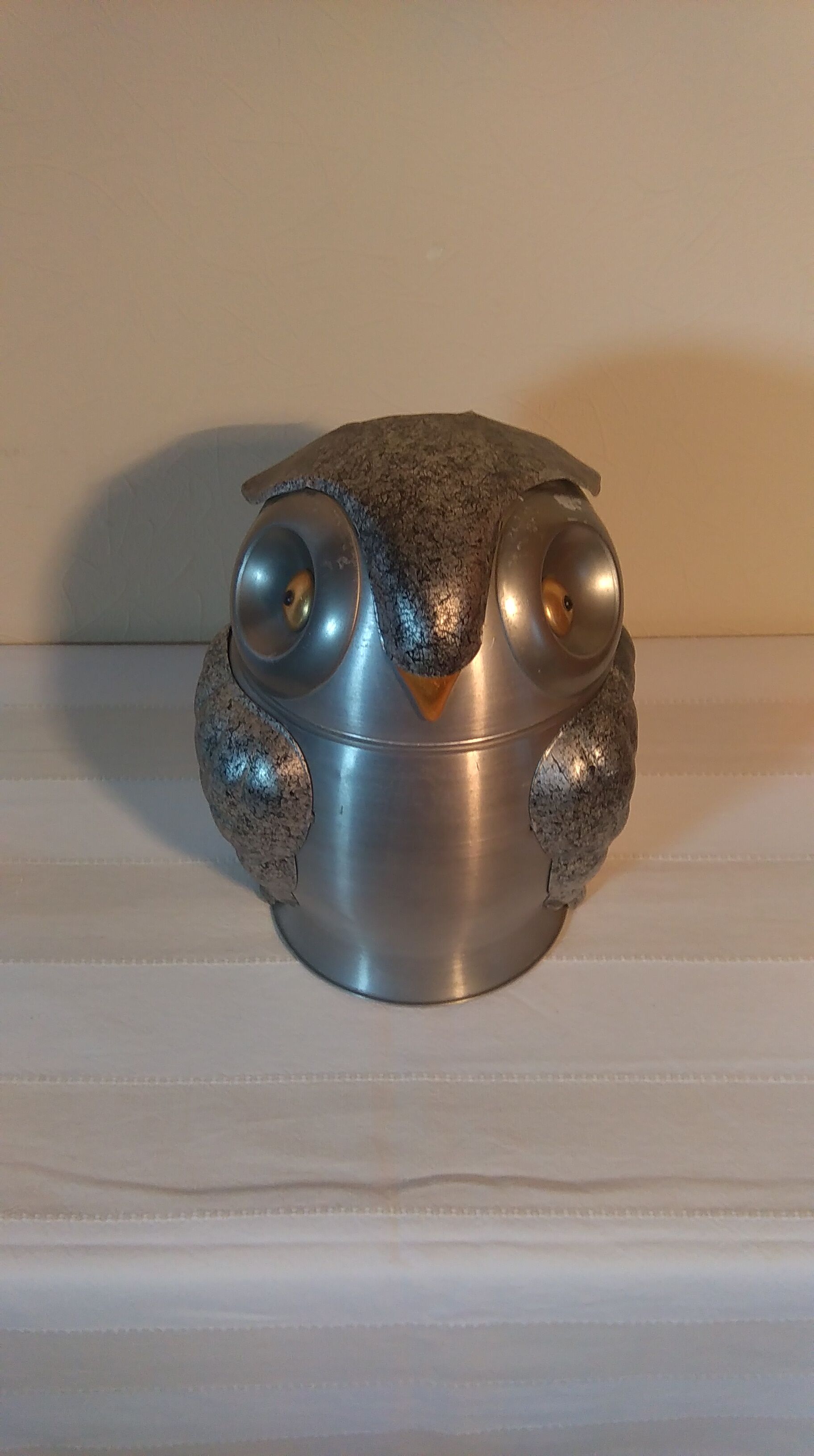 Owl shaped ice bucket 70s