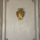 Heraldic cartouche in carved and gilded wood, Belgium, 19th century