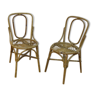 2 rattan chairs