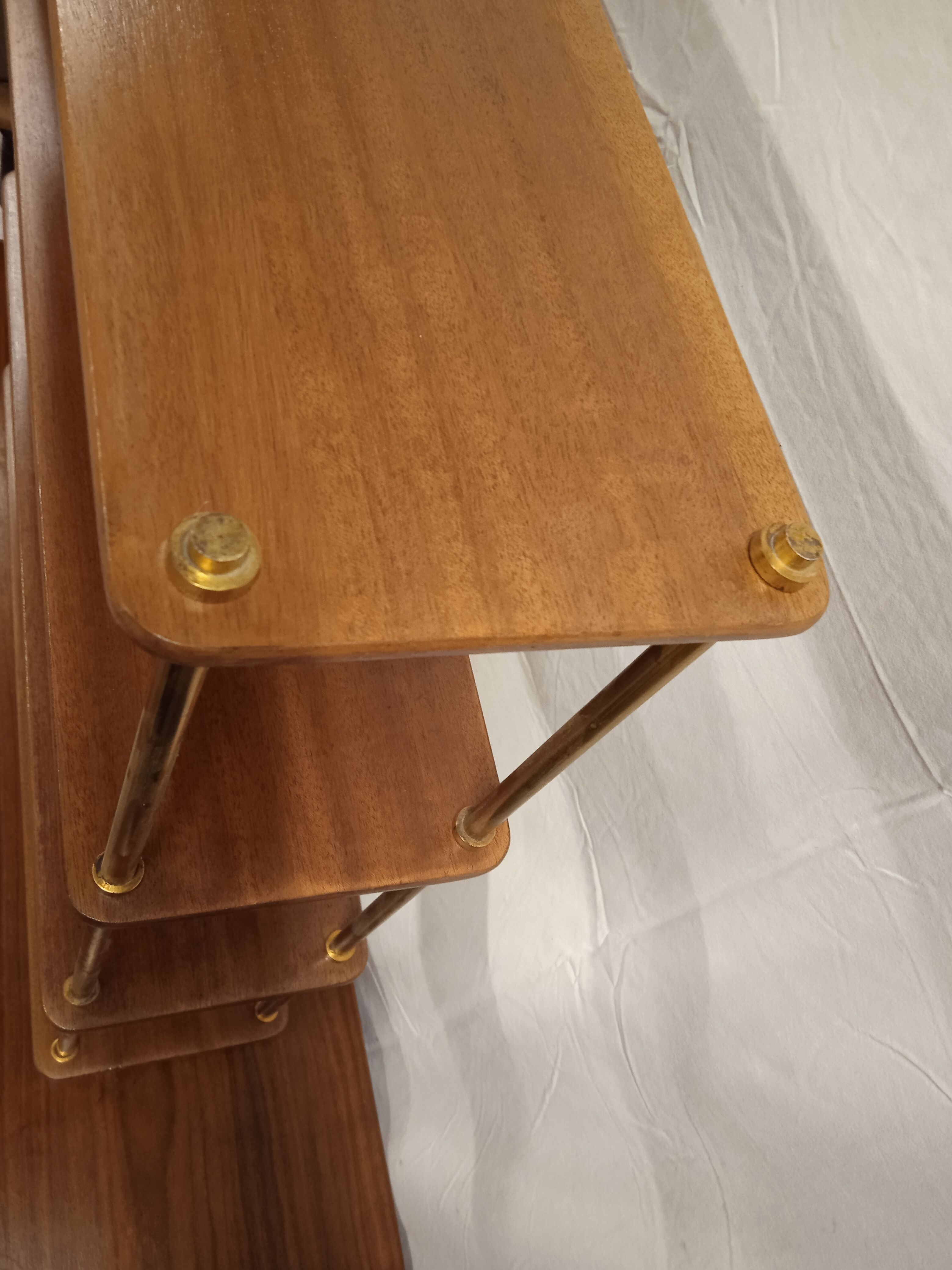 Small mahogany bookcase shelf