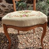 Chaise ancienne tapissée