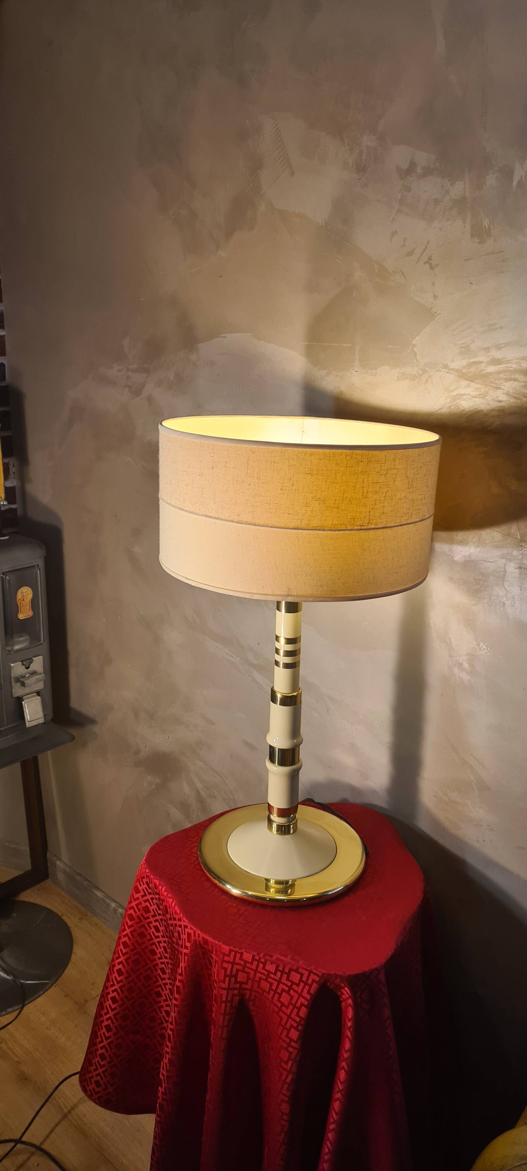 solid brass living room lamp signed 71x40 Spain in very good condition