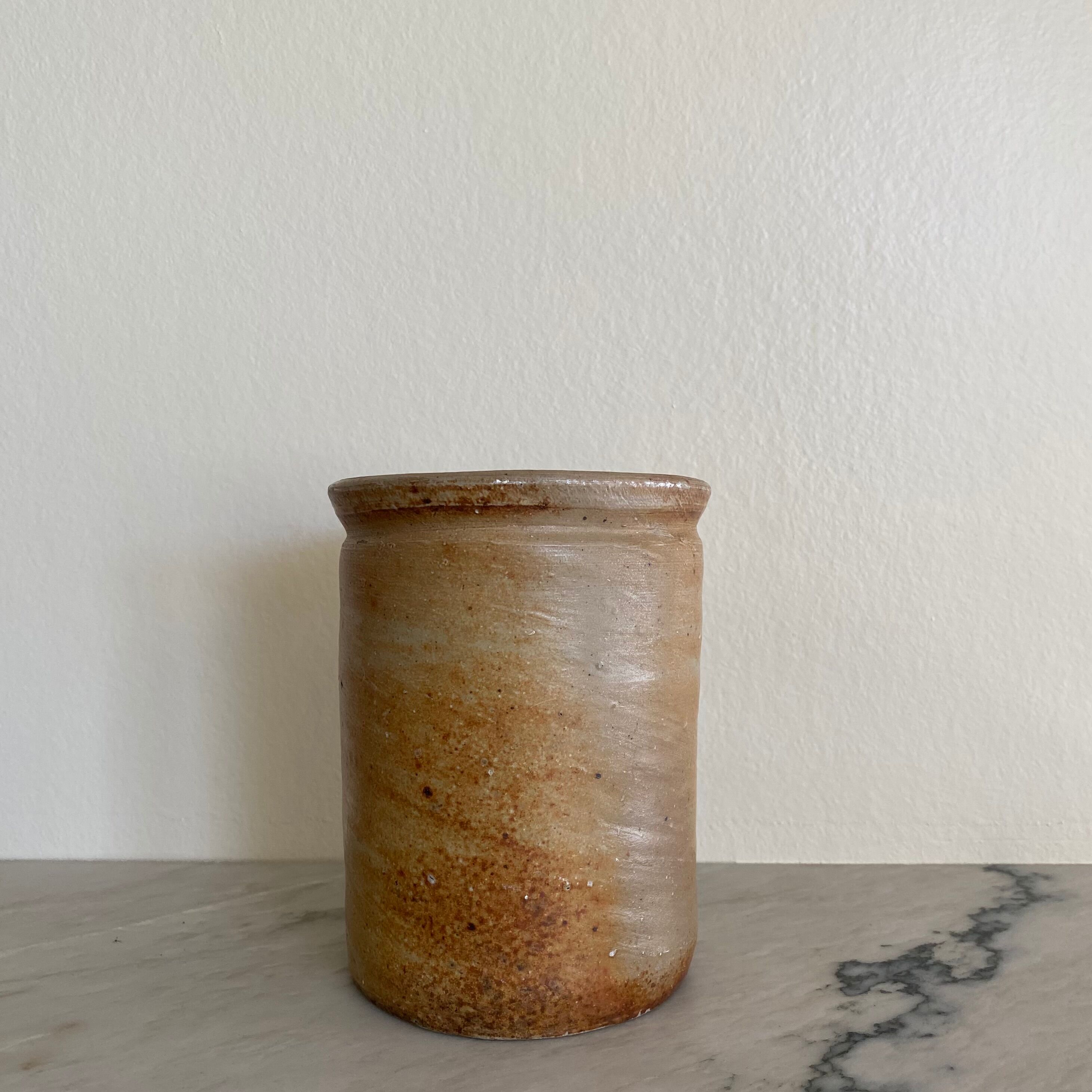 Stoneware utensil pot