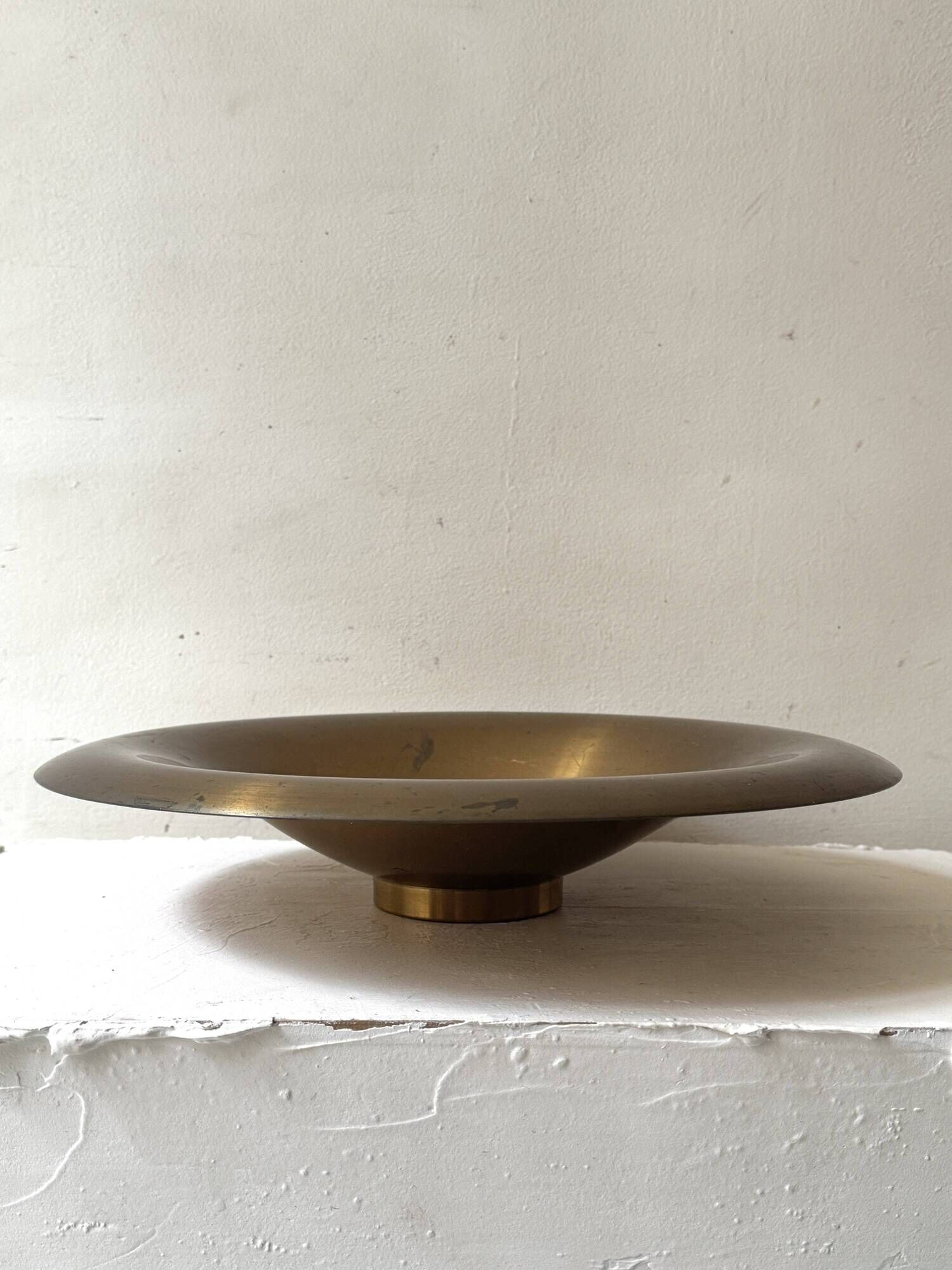 Large bowl / catch-all in genuine brass and signed