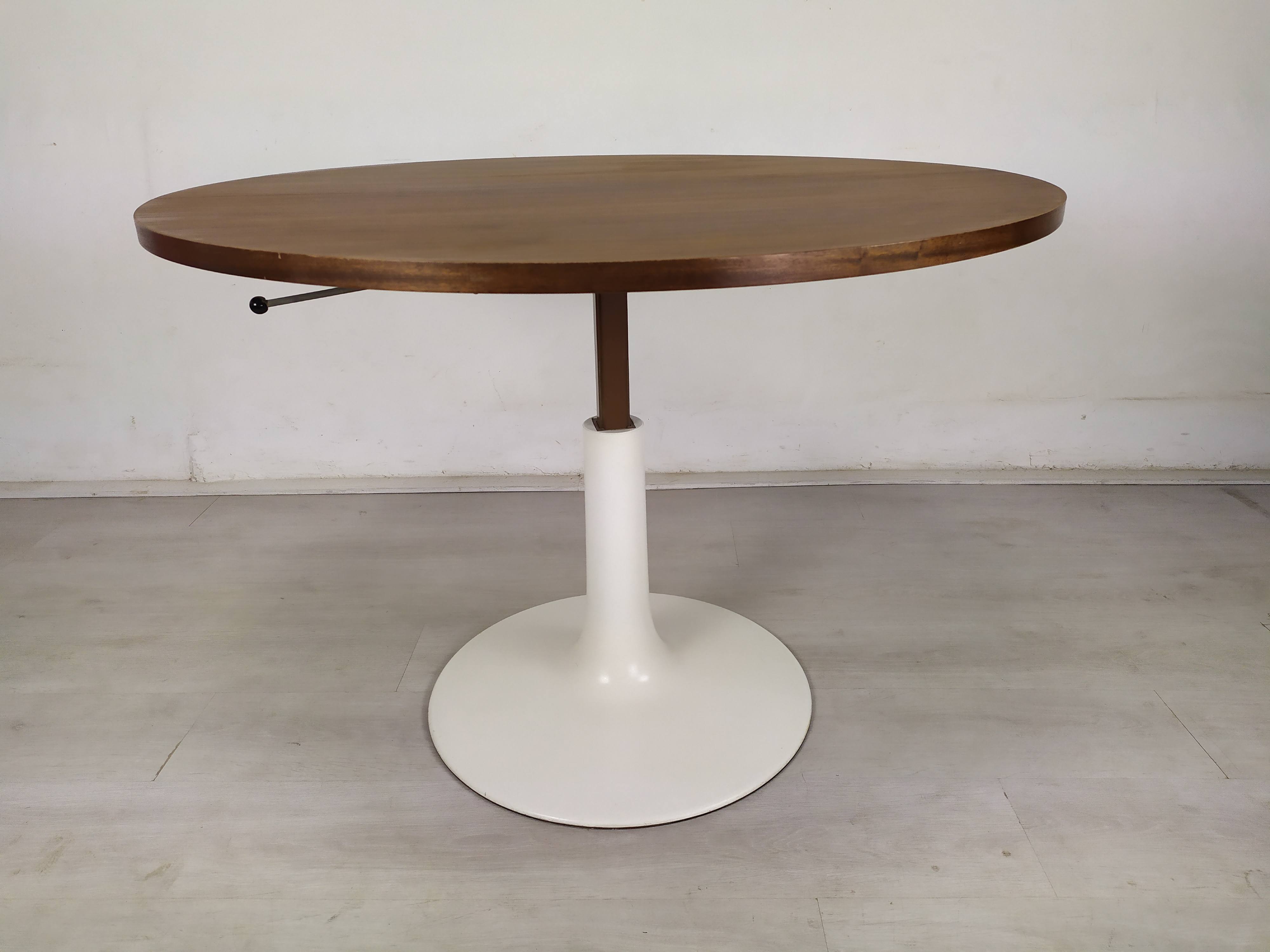 Vintage tulip foot system table