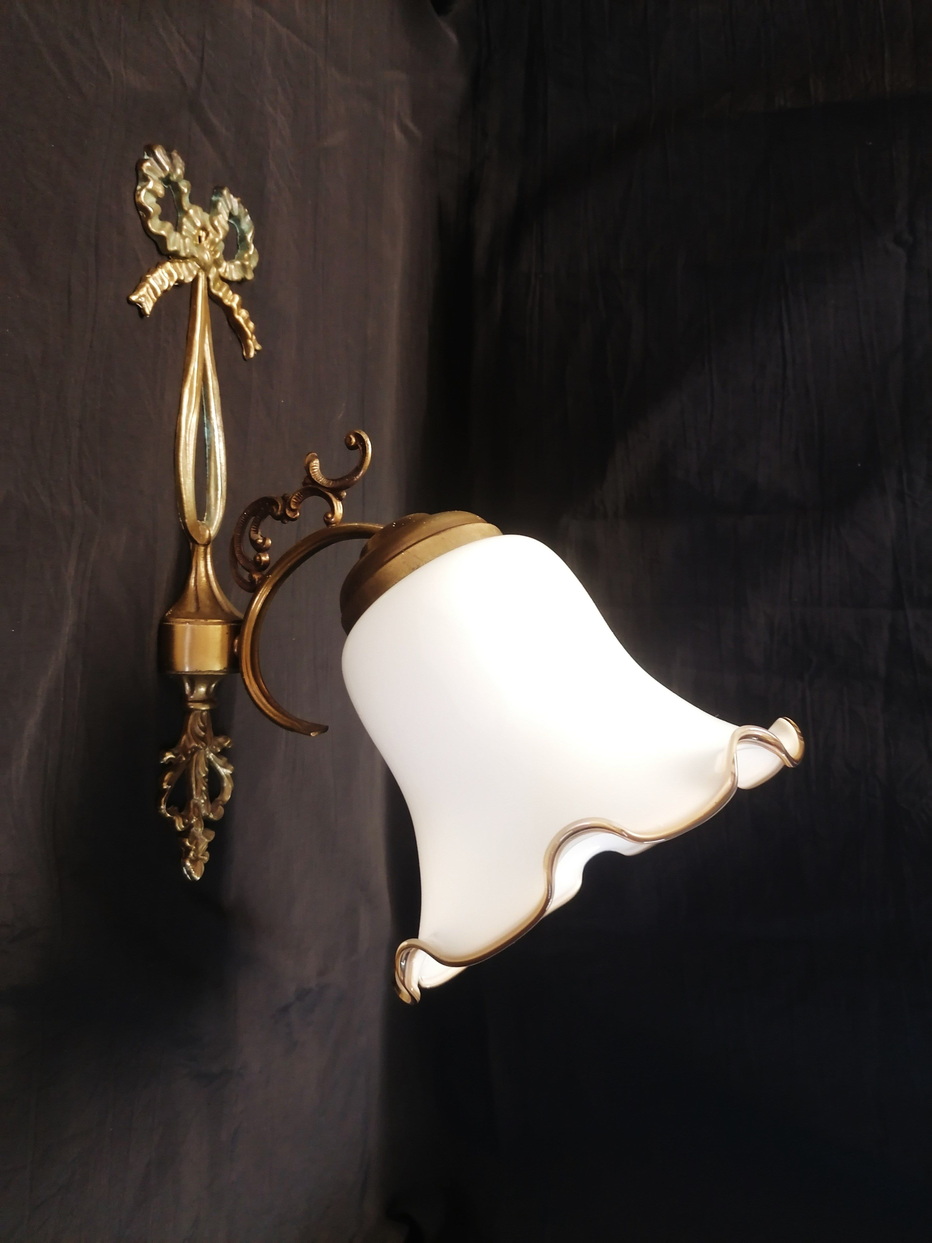 Louis XVI Style Wall light Ribbon Knot Model. Laiton and tulip globe opaline- 1950
