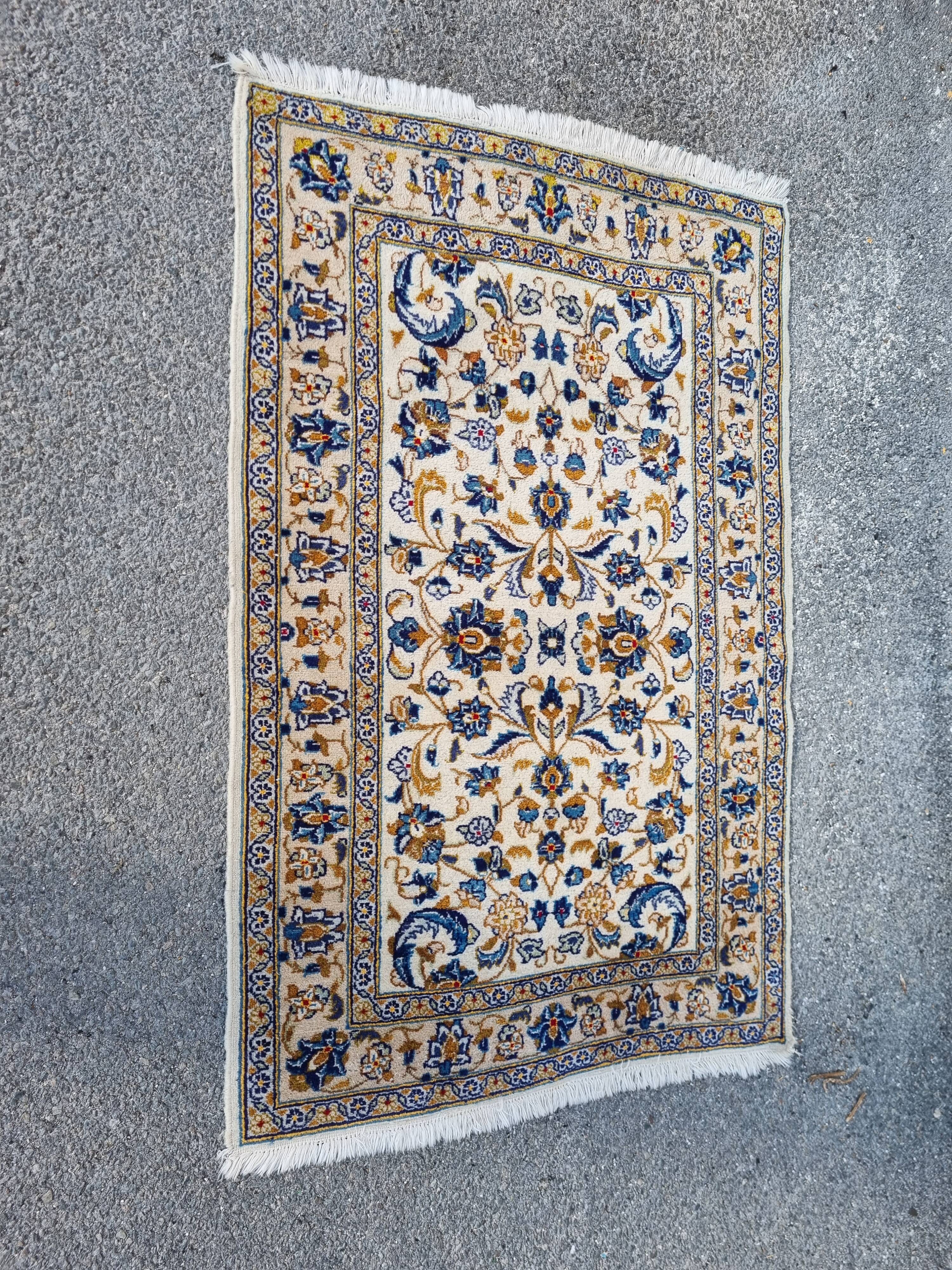 Wool carpet 150×97cm