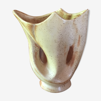 Ceramic vase with double handles