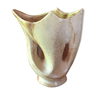 Ceramic vase with double handles