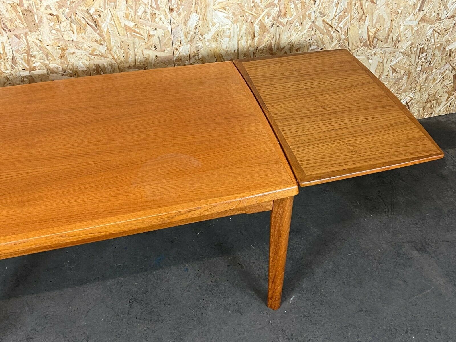 Teak coffee table 60/70