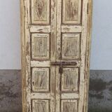 Armoire ancienne jaune en bois