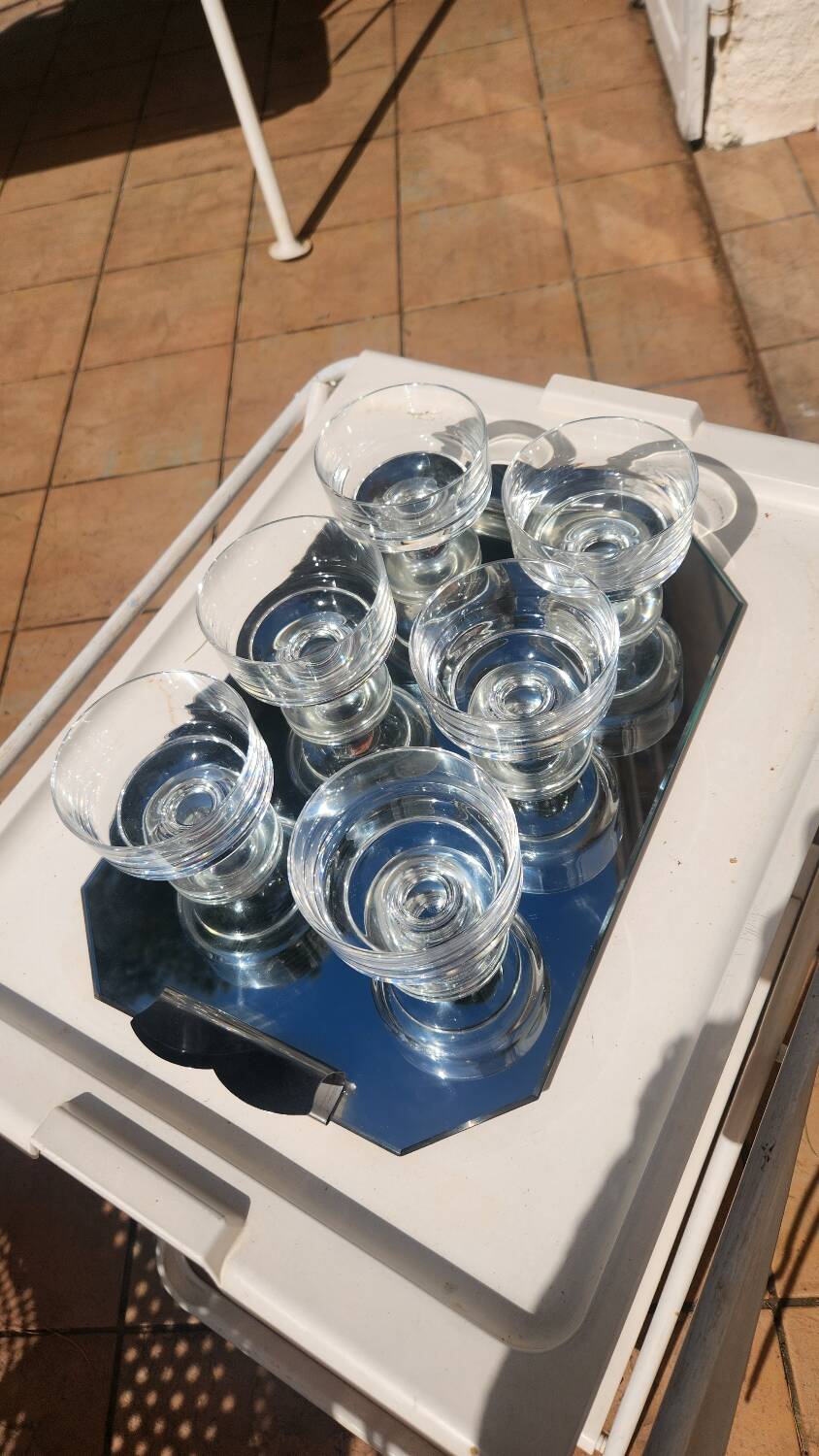 Baccarat crystal champagne coupes, (Haut-Brion model?)