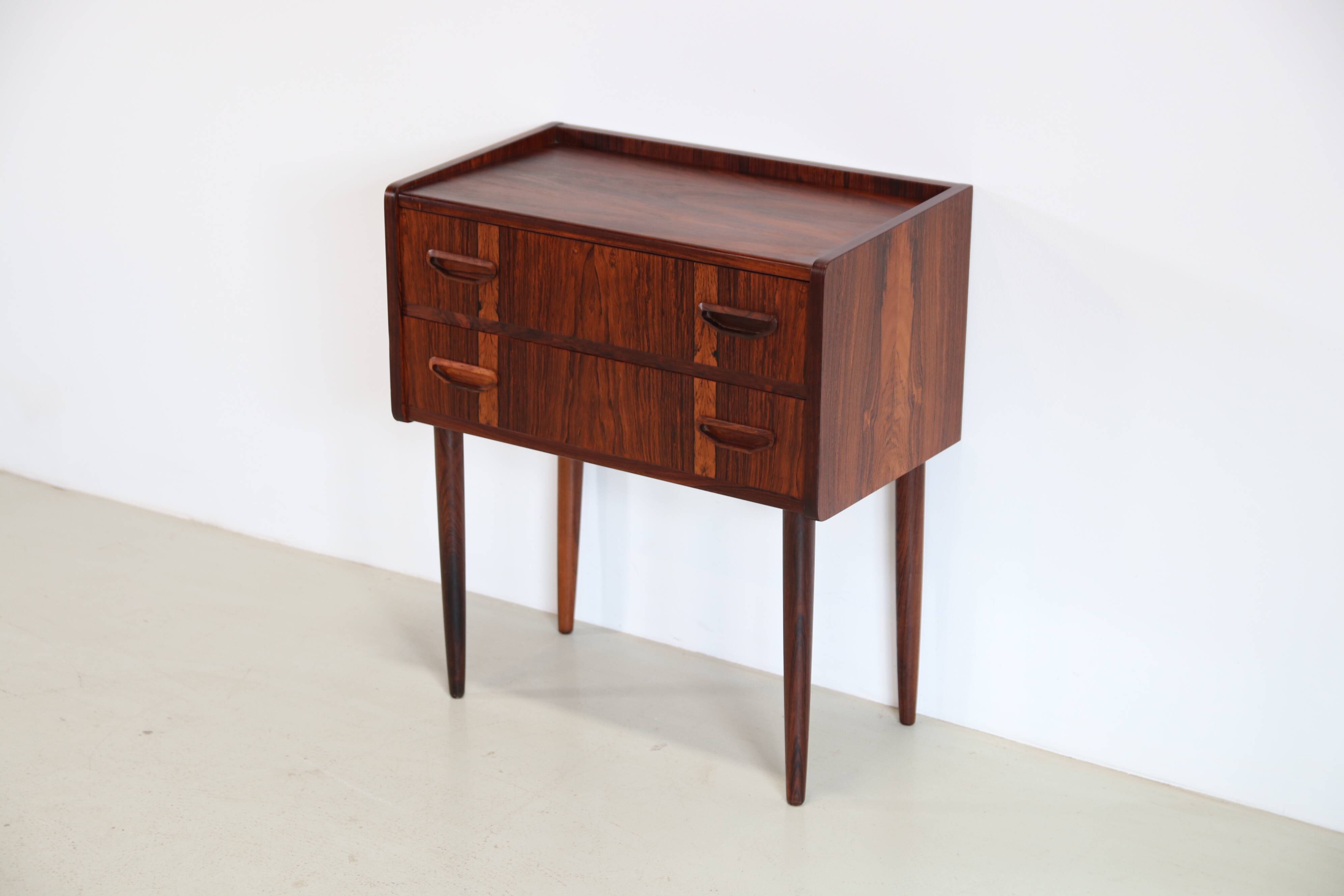 Commode en palissandre par Erik Jensen pour Westergaard Mobelfabrik