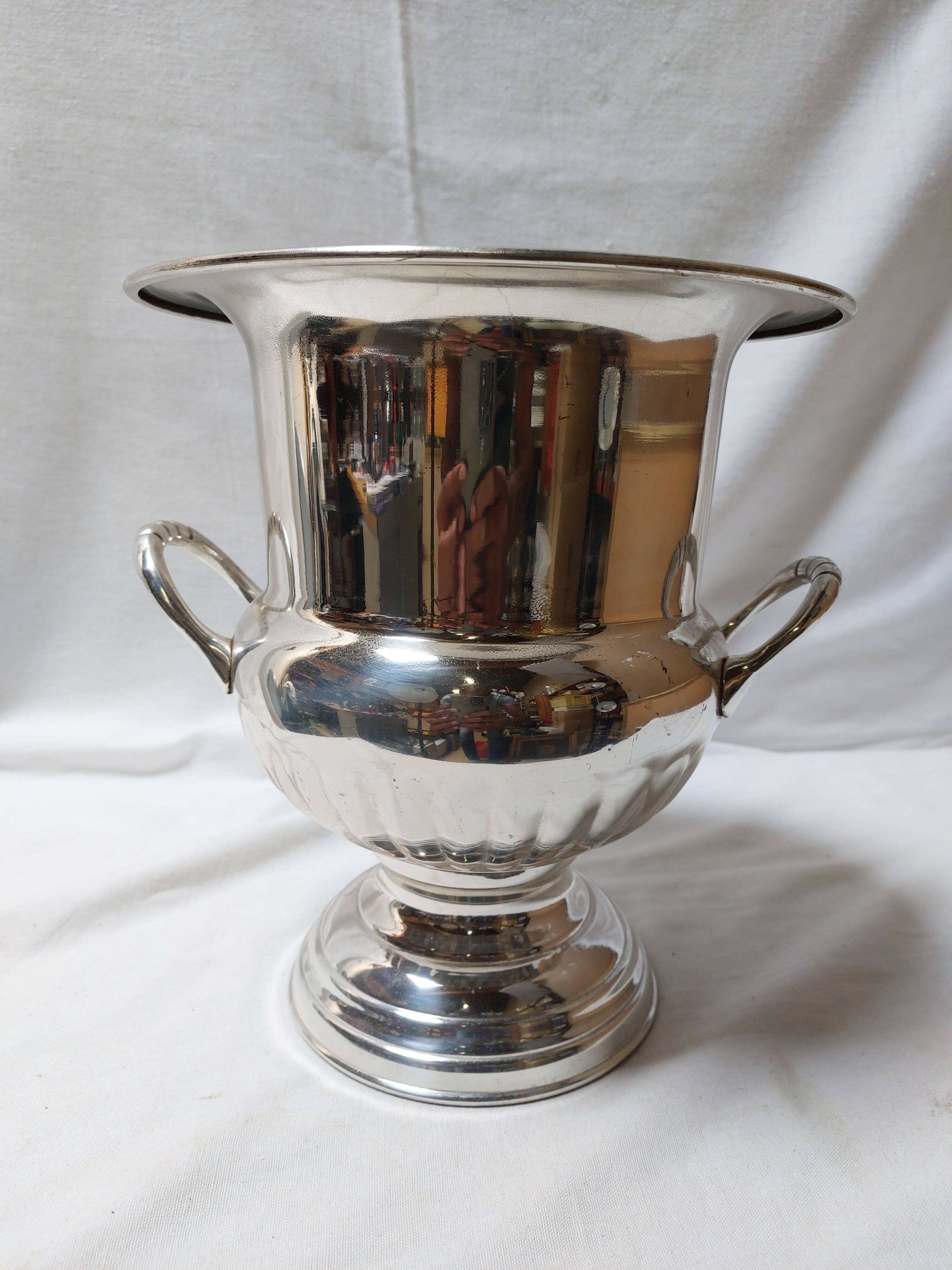 Medici champagne bucket in silver metal by Scandia Silver
