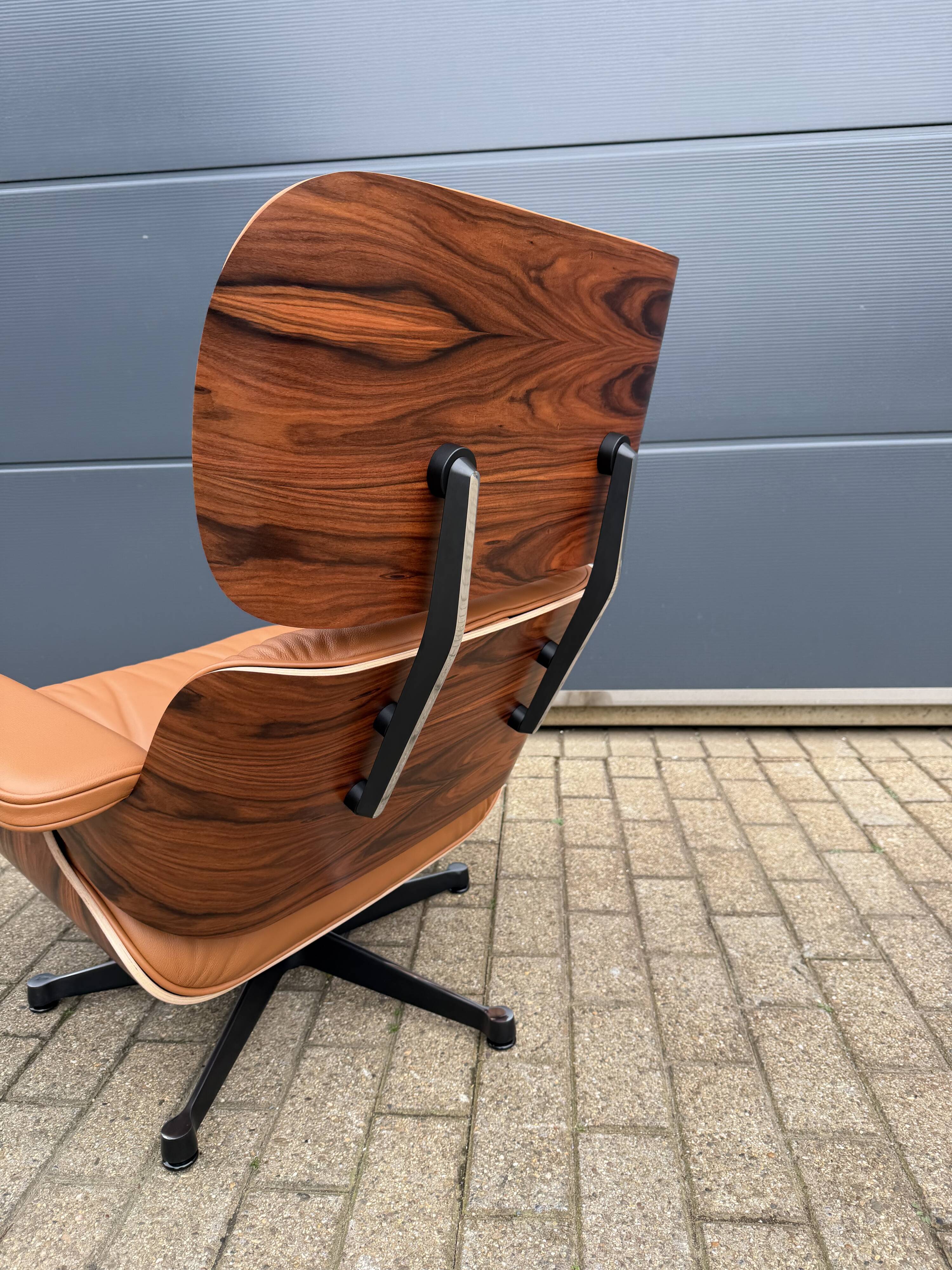 2 x Vitra Eames Lounge Chair XL + Ottoman, Cognac leather & Santos Rosewood