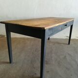 Farm table