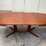 Baumann dining table