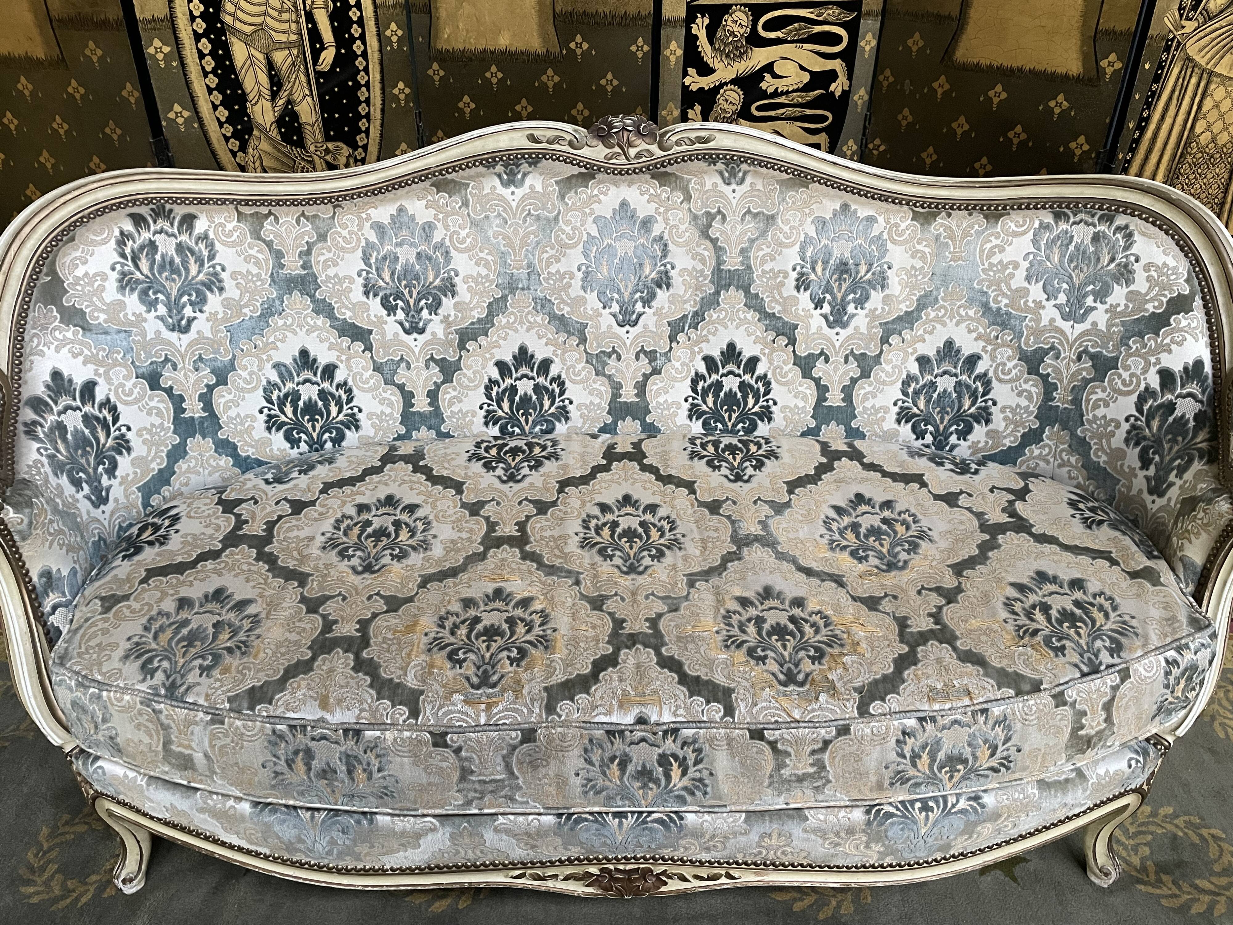 Louis XV style basket sofa