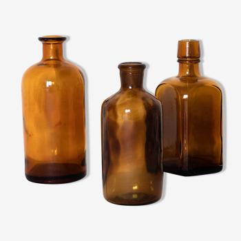 Set of 3 pots of brown apothecaries