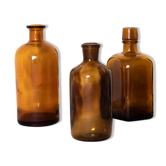 Set of 3 pots of brown apothecaries