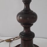 Wooden lamp base turns