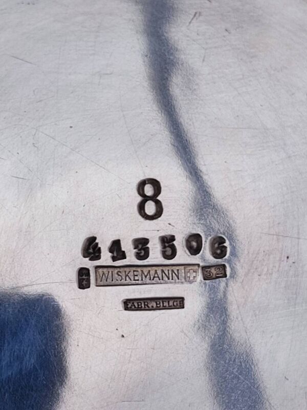 Cafetière en métal argenté