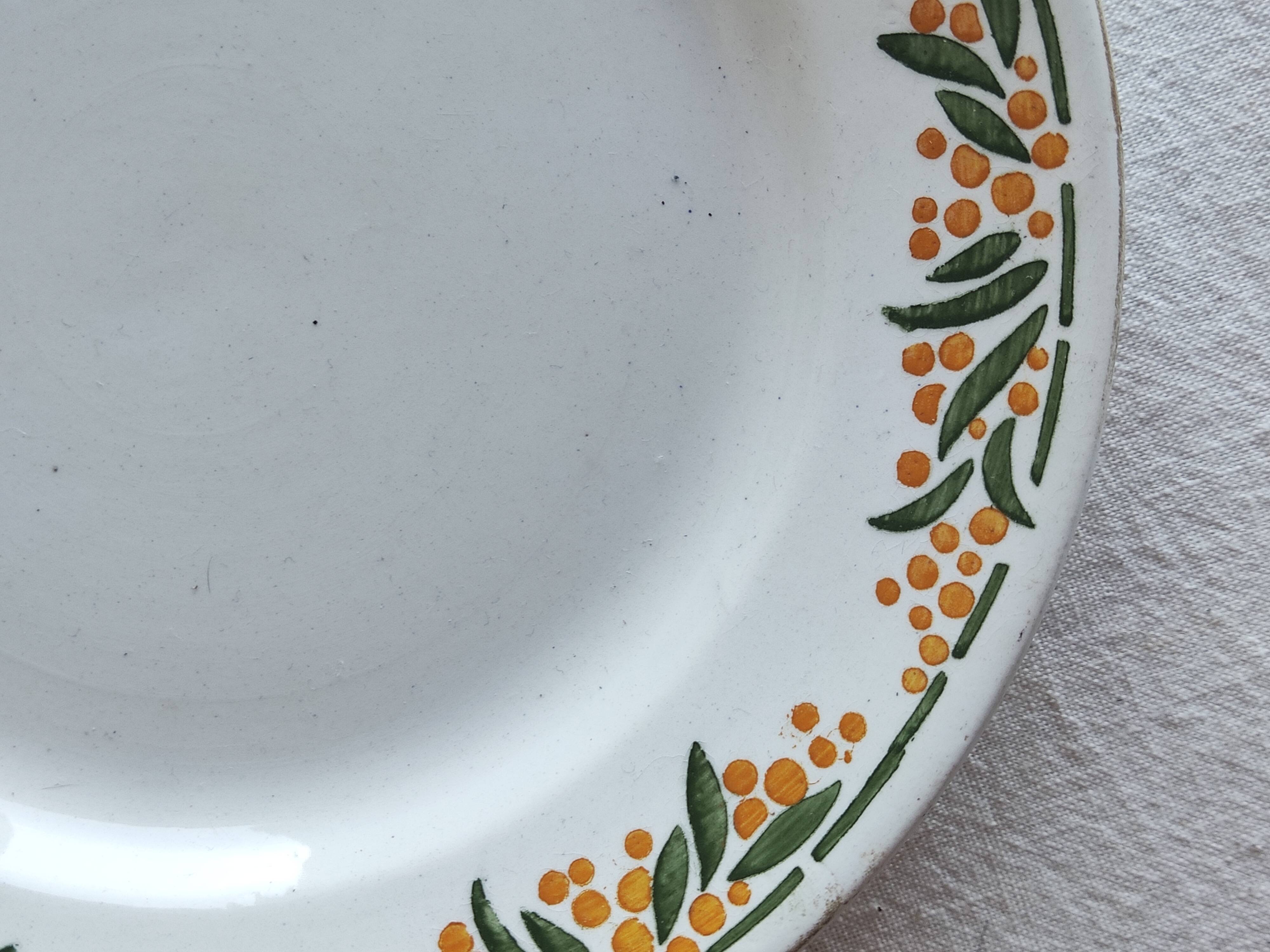 6 Mimosa HBCM dessert plates