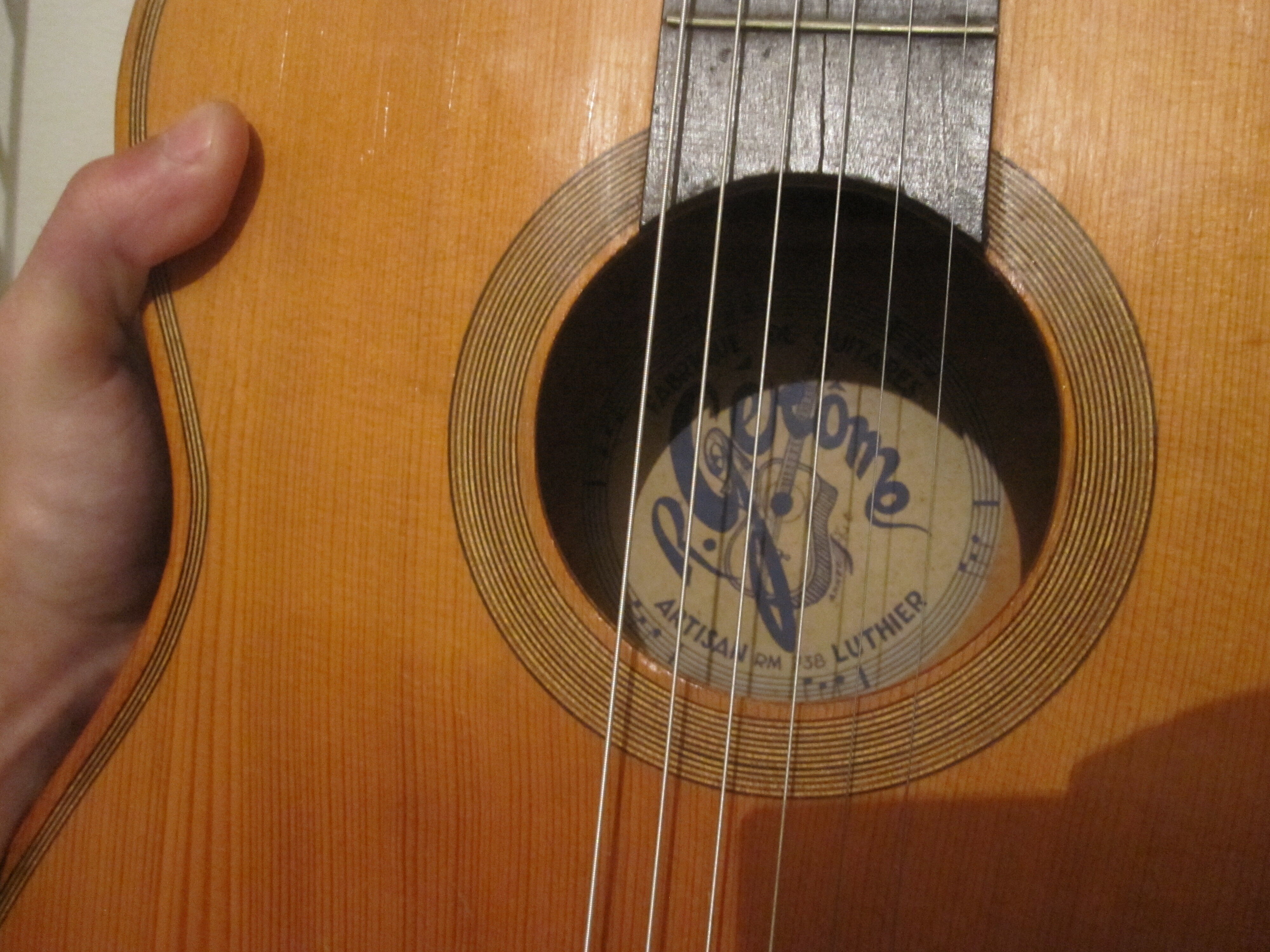 Guitar luthier Gérôme