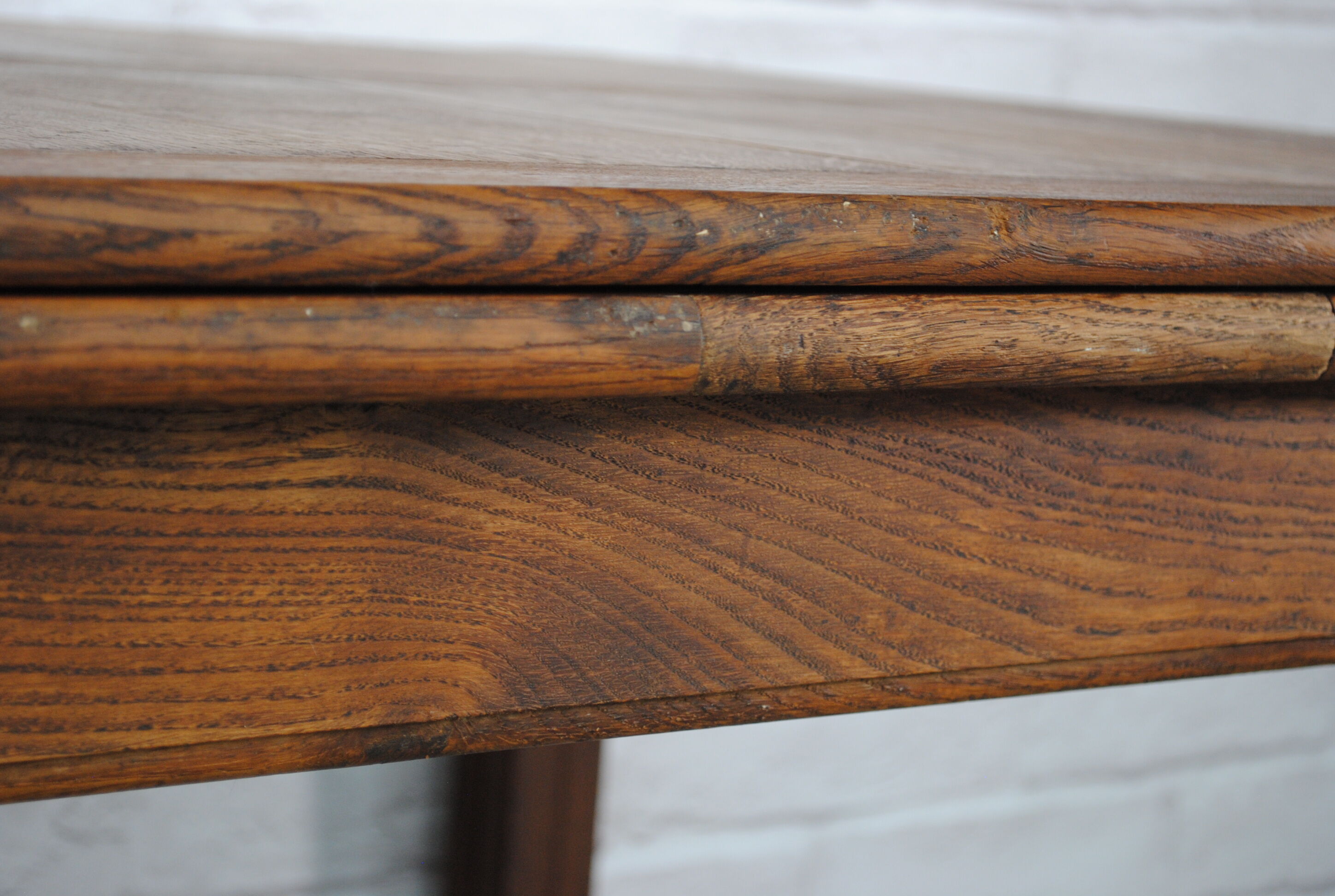 Expandable table 1950