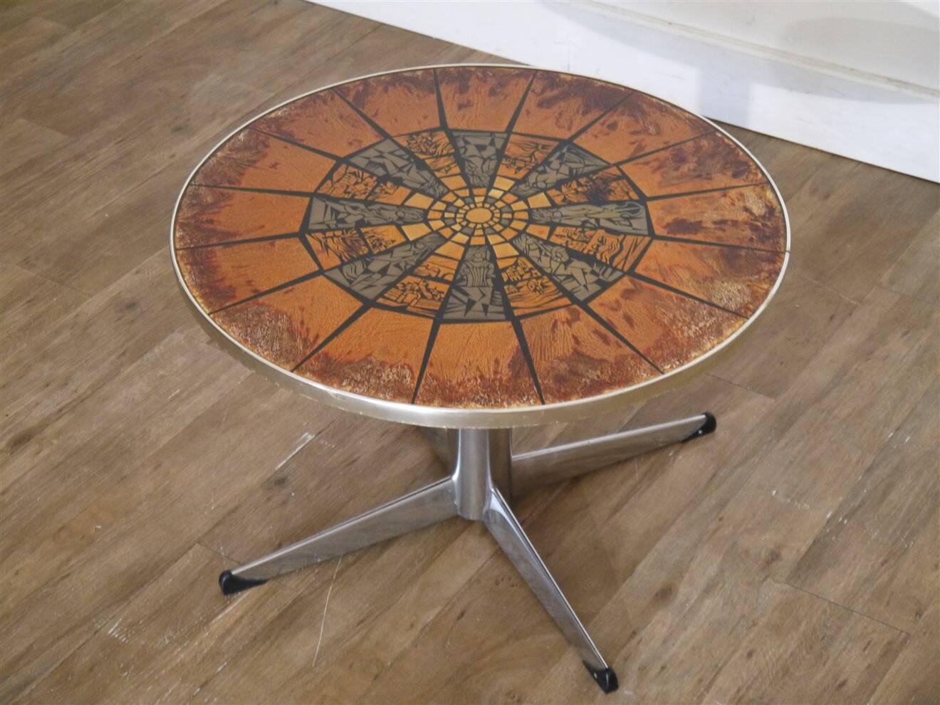Table d'appoint en verre irisé 1970