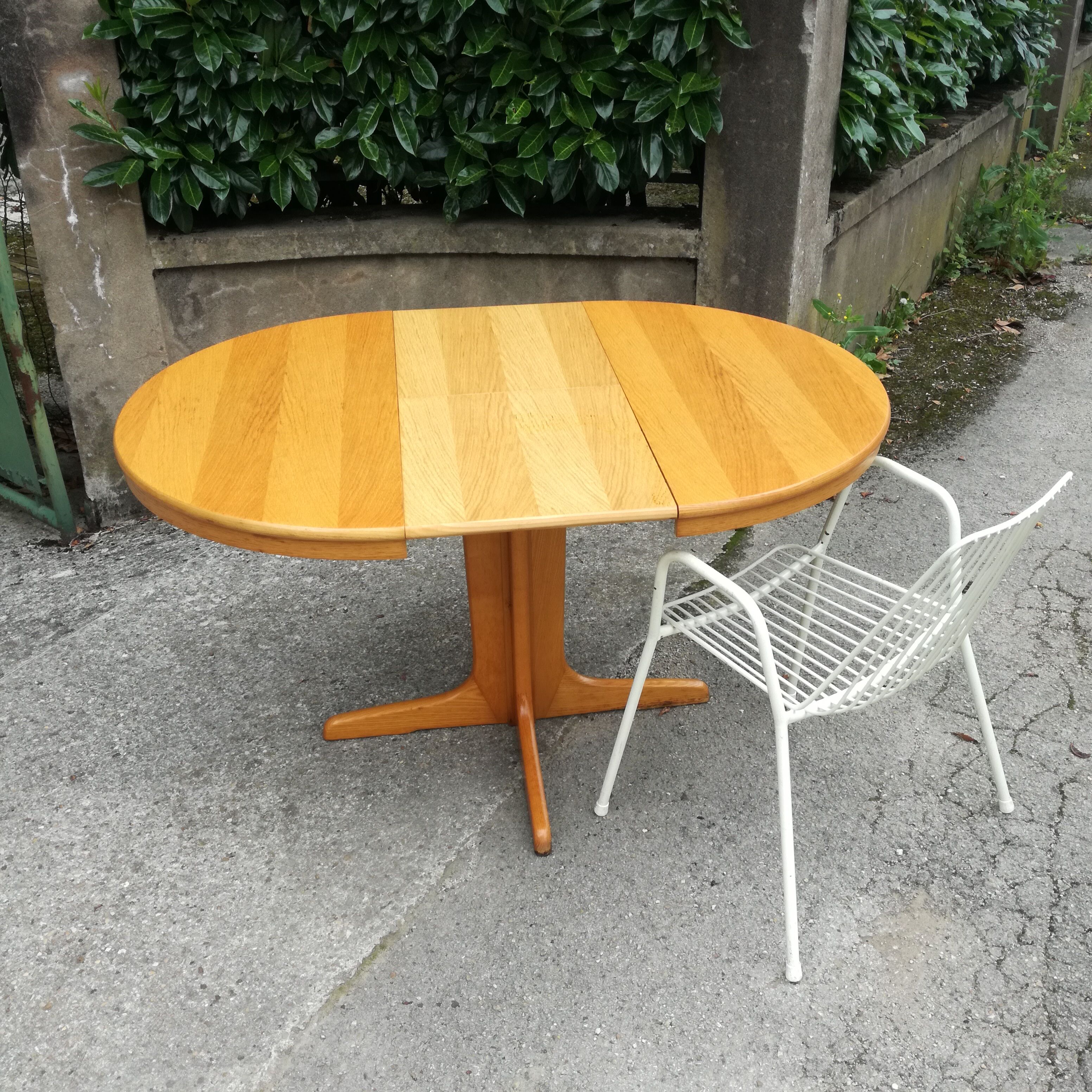 Expandable round table Ø94