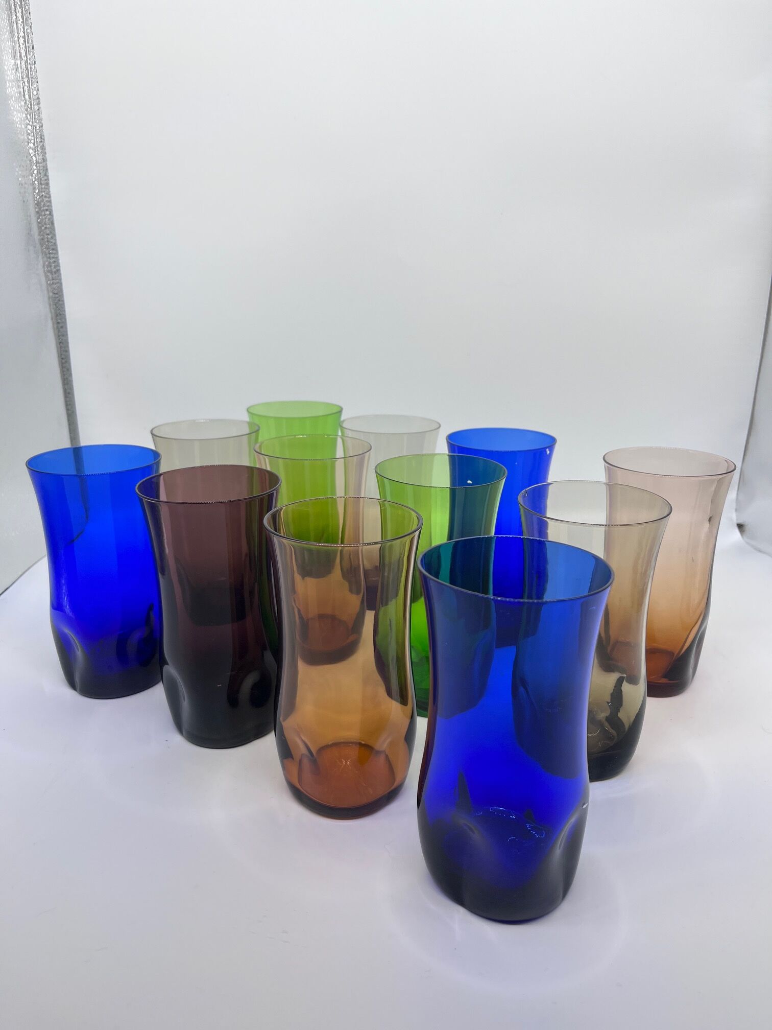 12 glass cups 70s