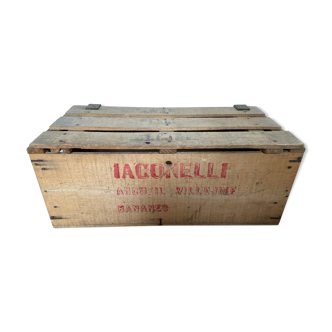 Wooden case with lid