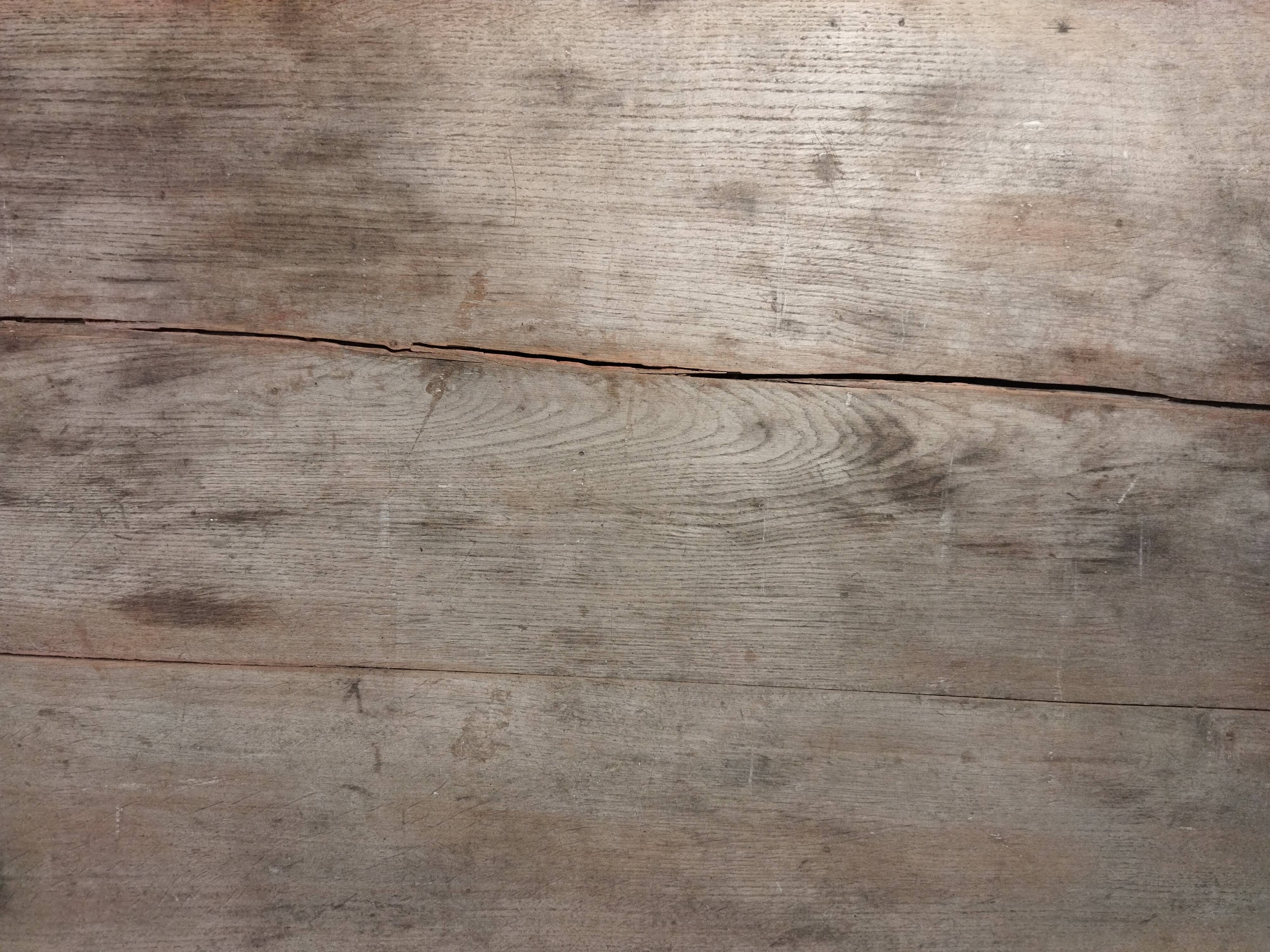 Desktop foot spindles