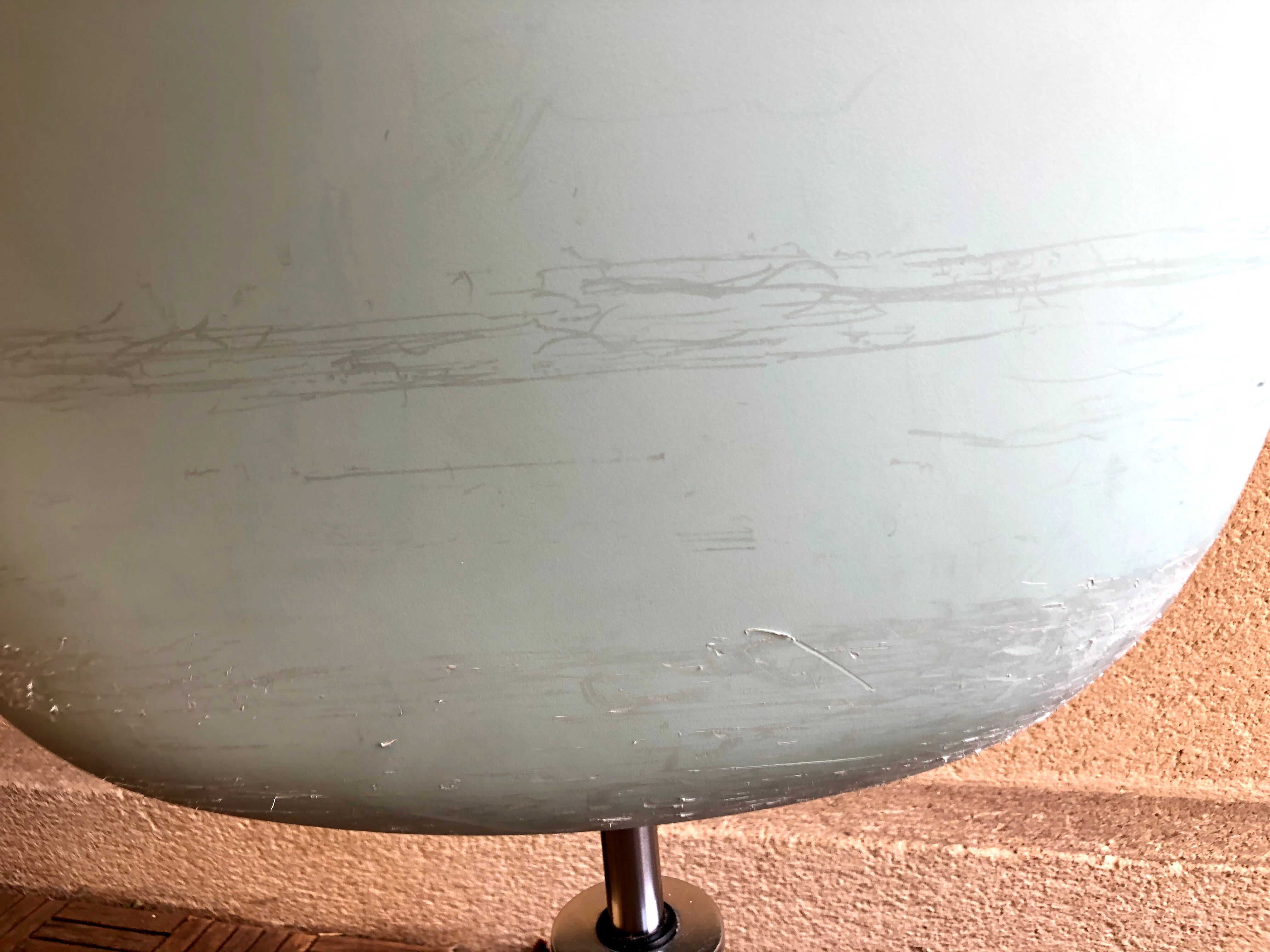 Mauï Kartell office chair design Vico Magistretti swivel wheel