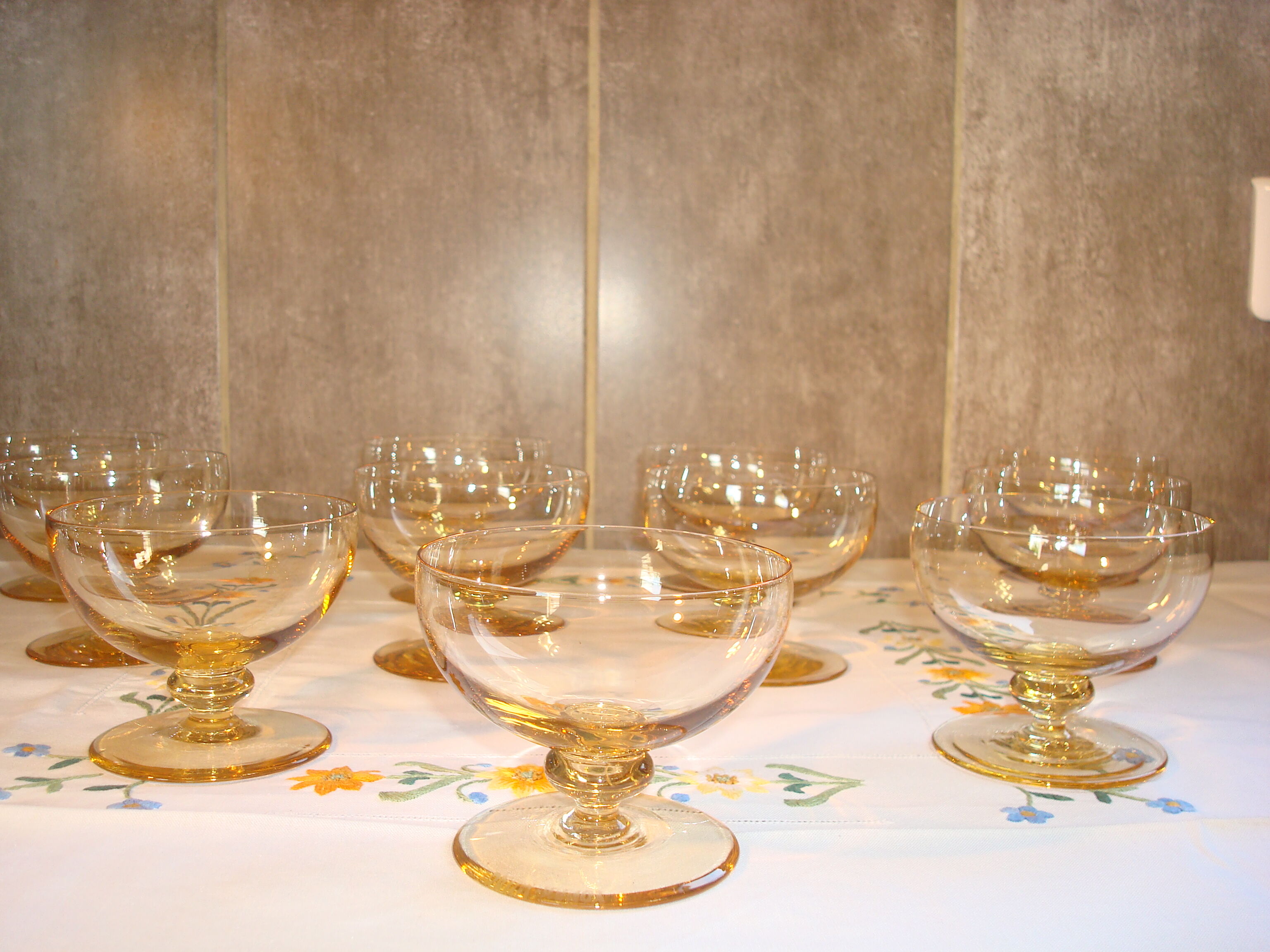 10 crystal Champagne cups, Daum Nancy, amber yellow color, vintage.
